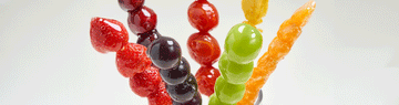 Tanghulu (candied fruit) - The easiest treat to make with your kids!