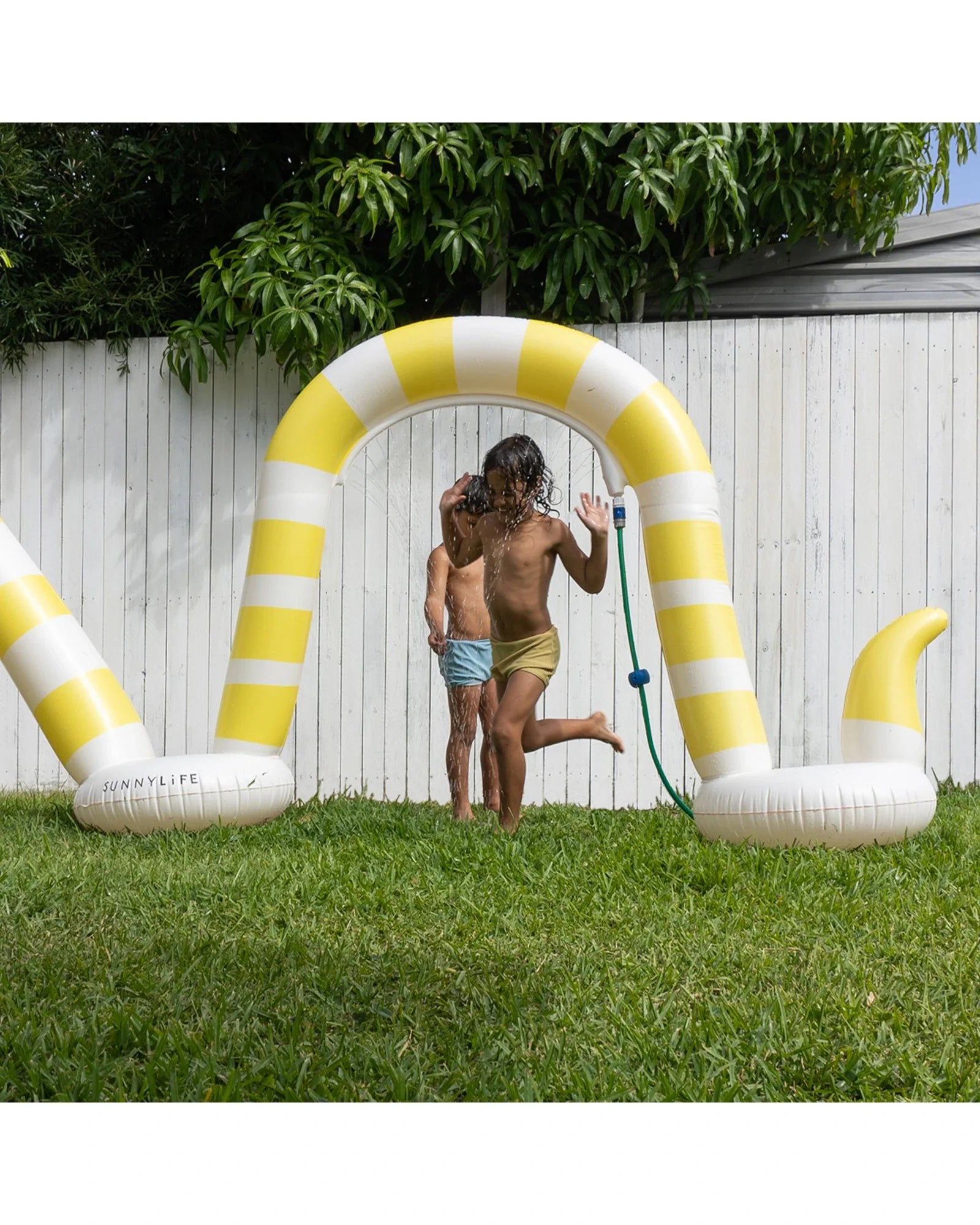 Sunnylife Snake Giant Sprinkler Into the Wild Yellow – Kidstuff