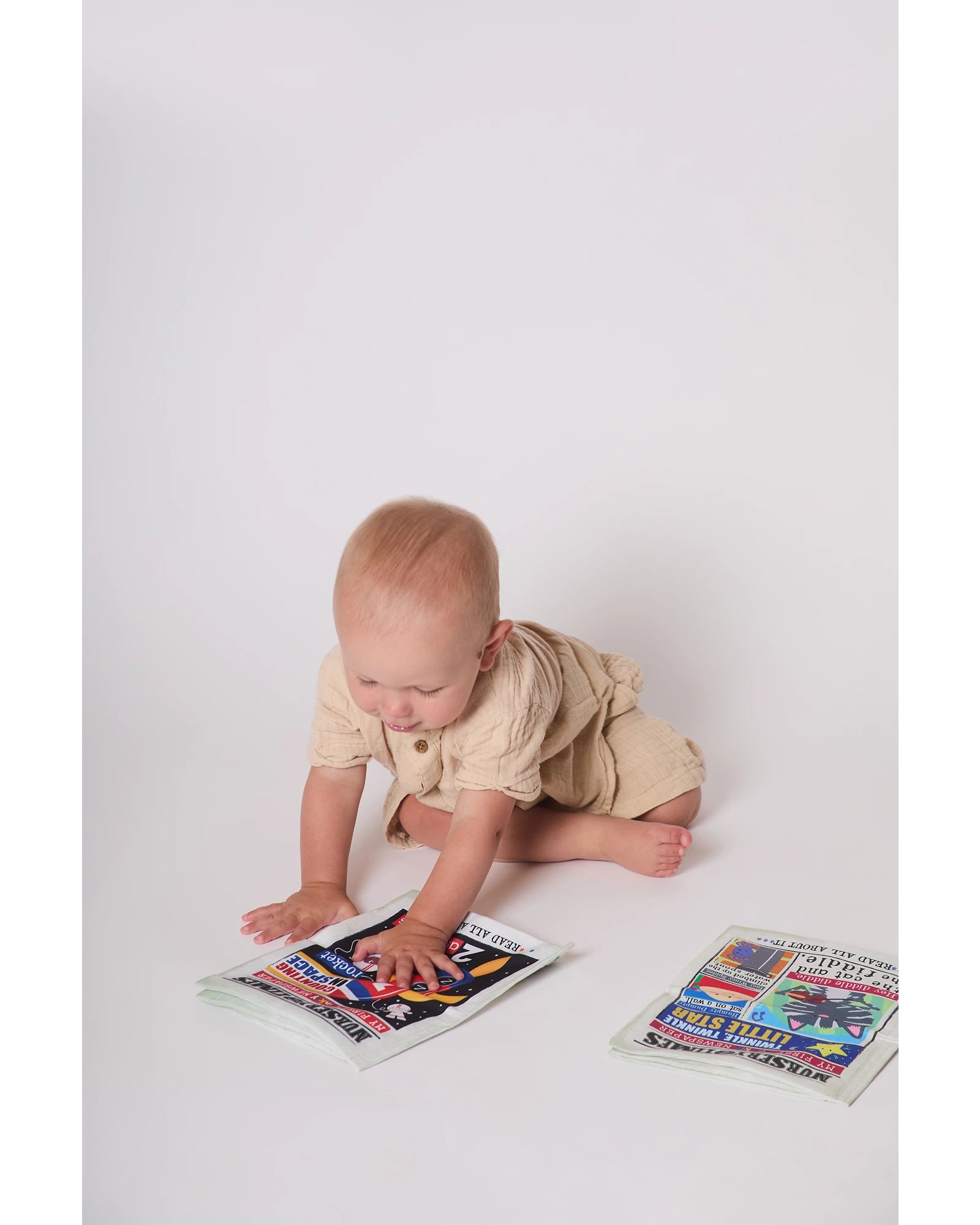 Jo & NicS Crinkly Cloth Books - Space Count