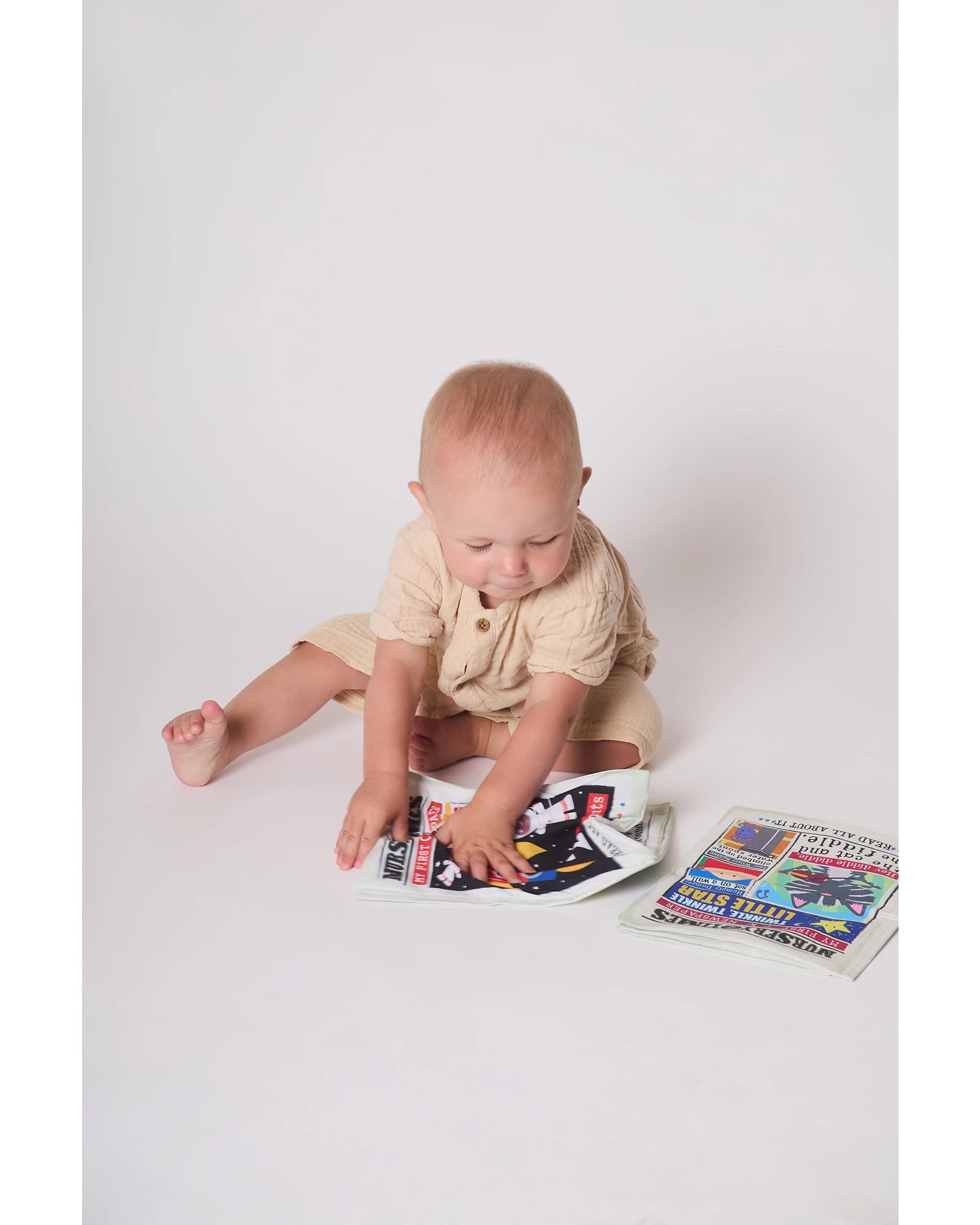 Jo & NicS Crinkly Cloth Books - Space Count