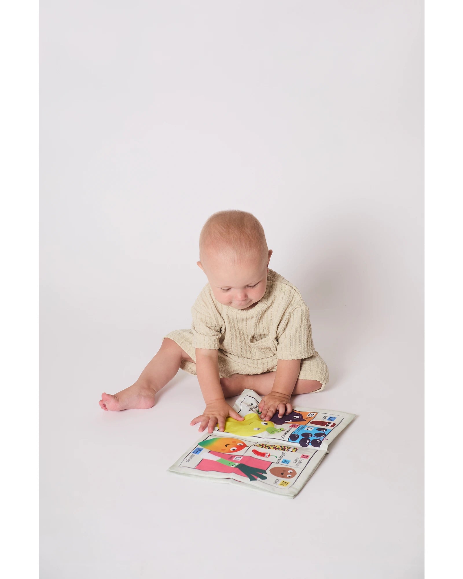 Jo & NicS Crinkly Cloth Books - Fruit & Veg