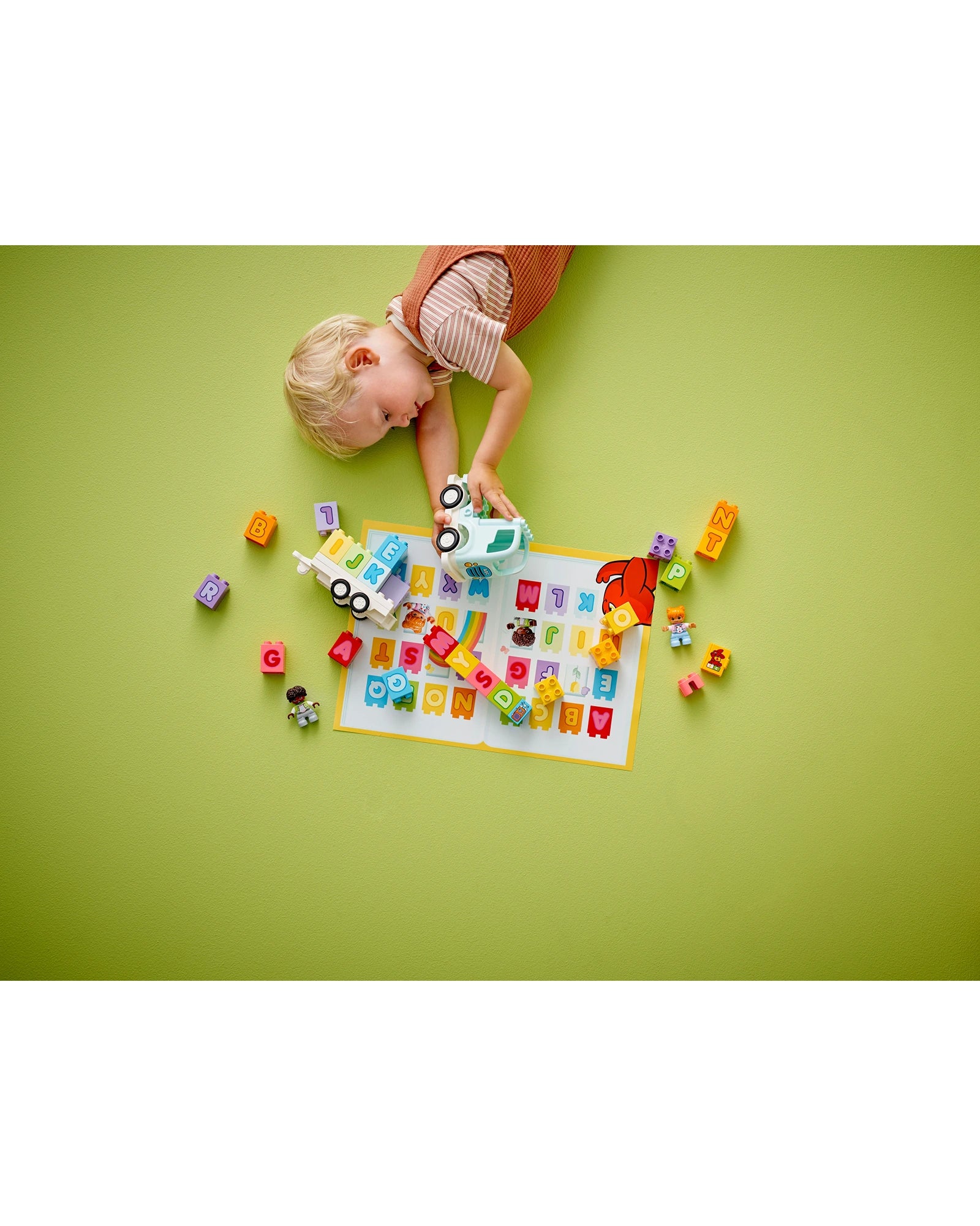 10421 Alphabet Truck