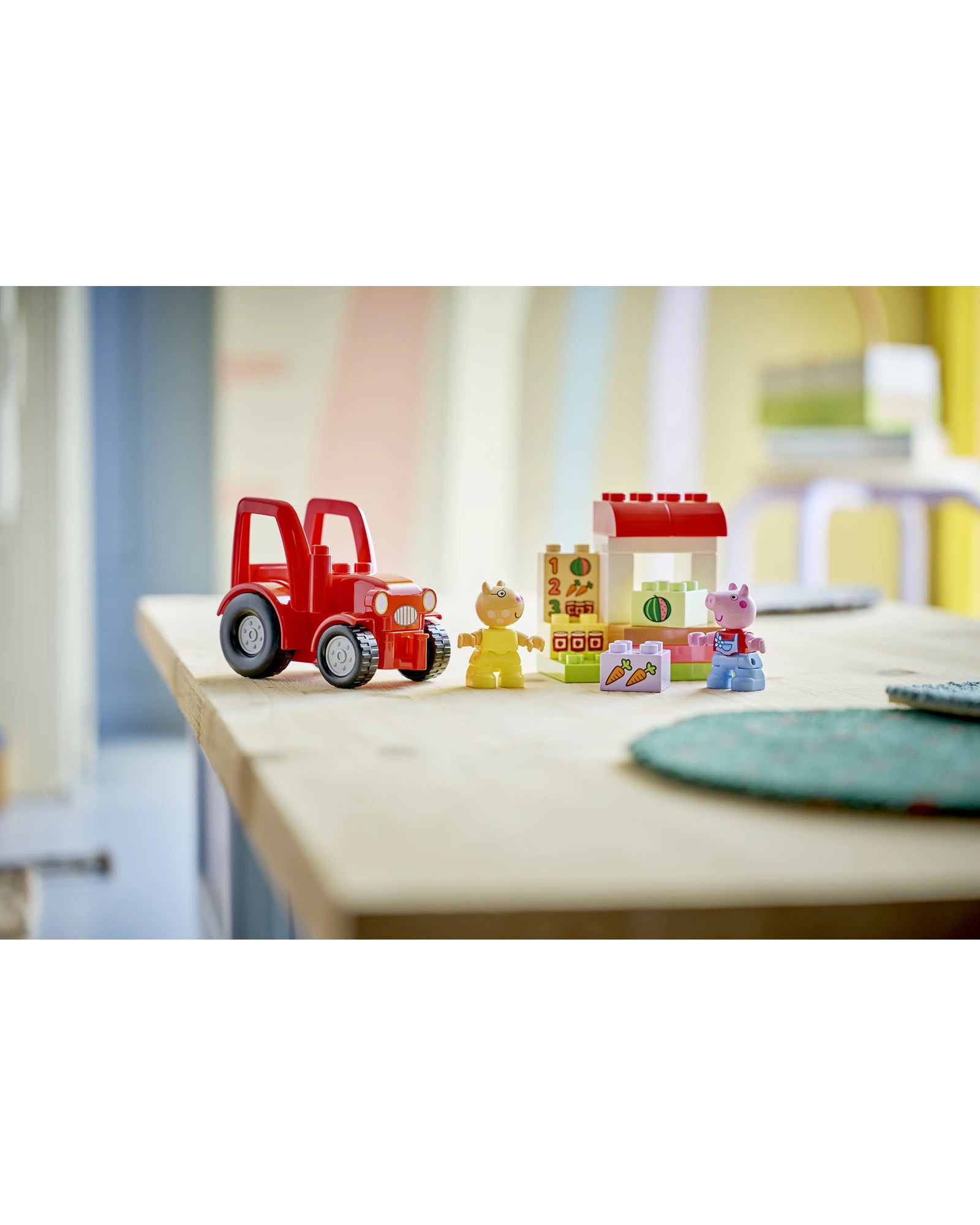 10468 Tractor and Market