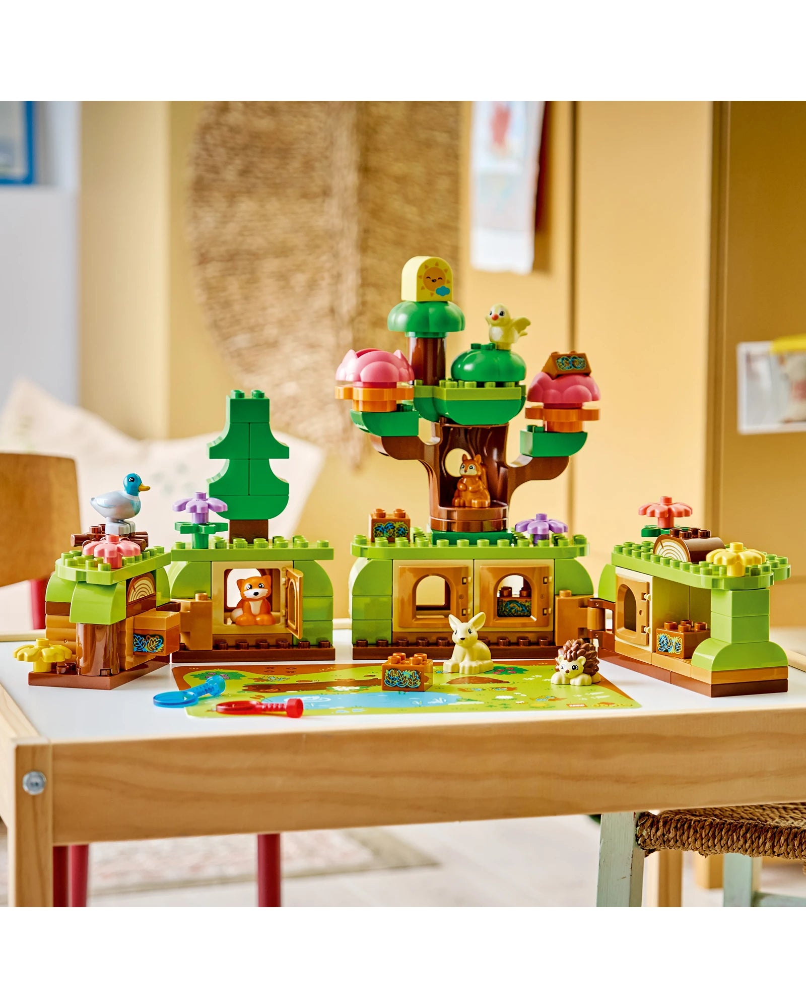 10480 Discovery Forest with Wild Animals