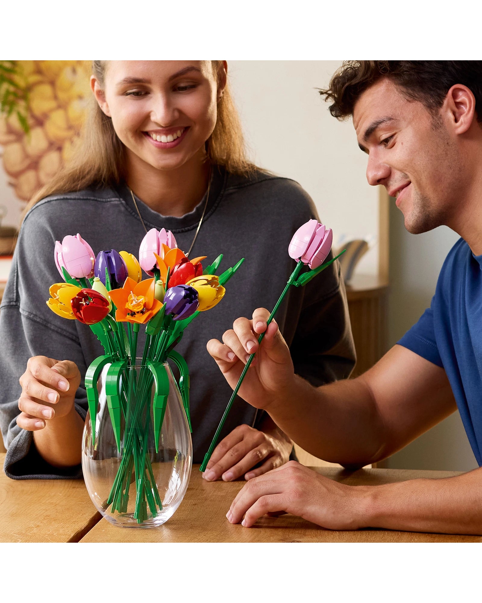 11501 Tulip Bouquet