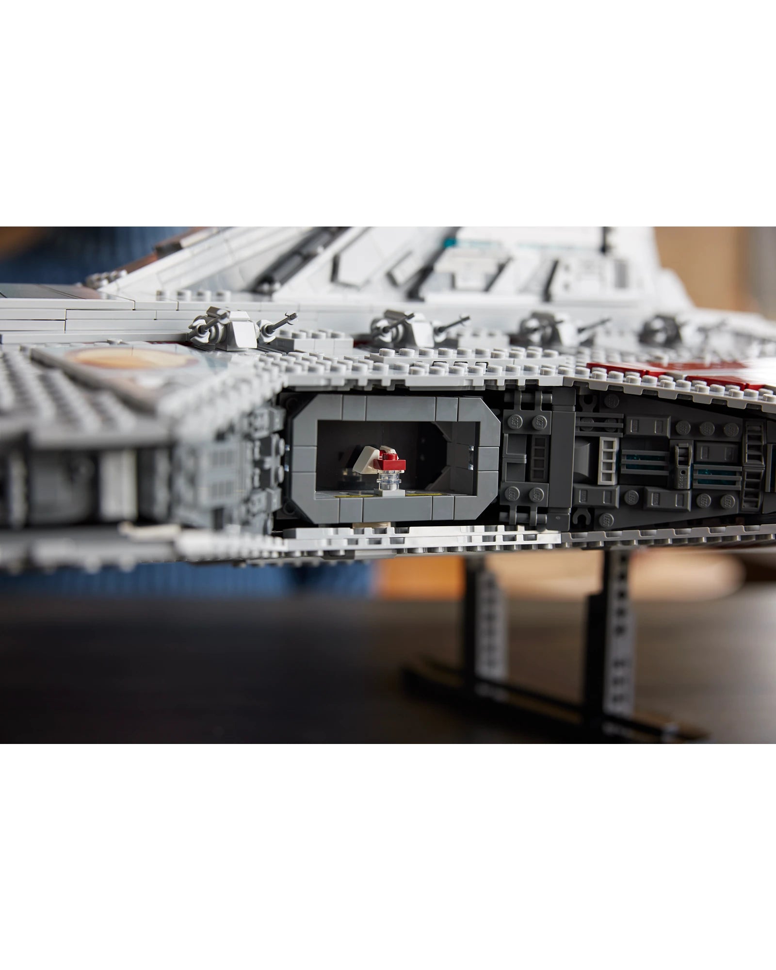 75367 Venator-Class Republic Attack Cruiser