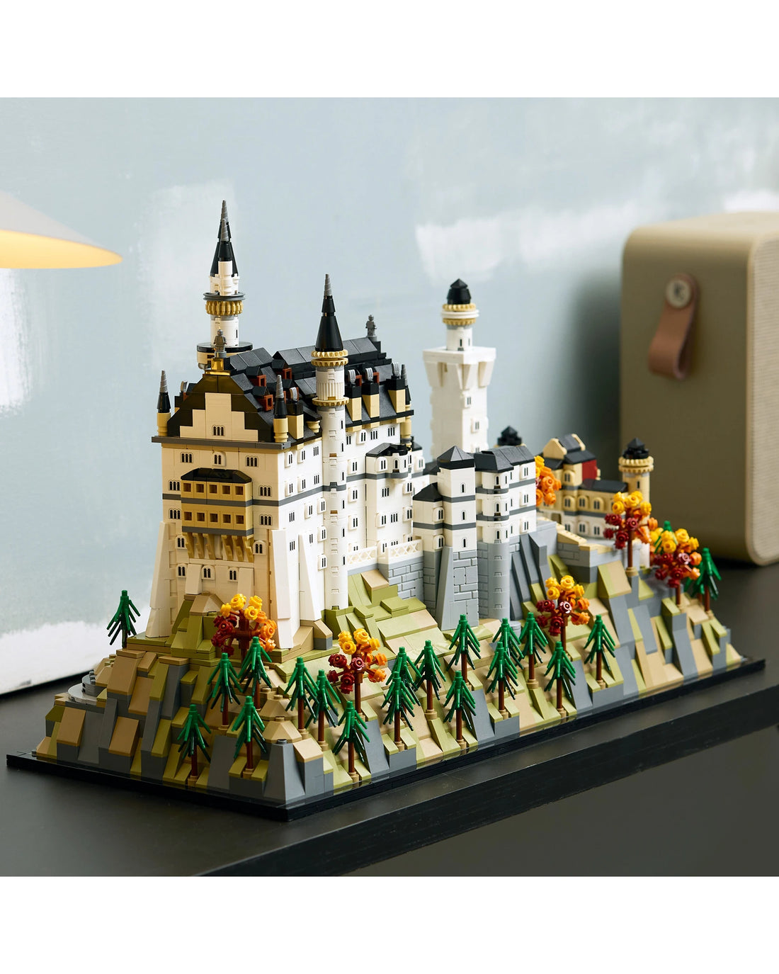 21063 Neuschwanstein Castle