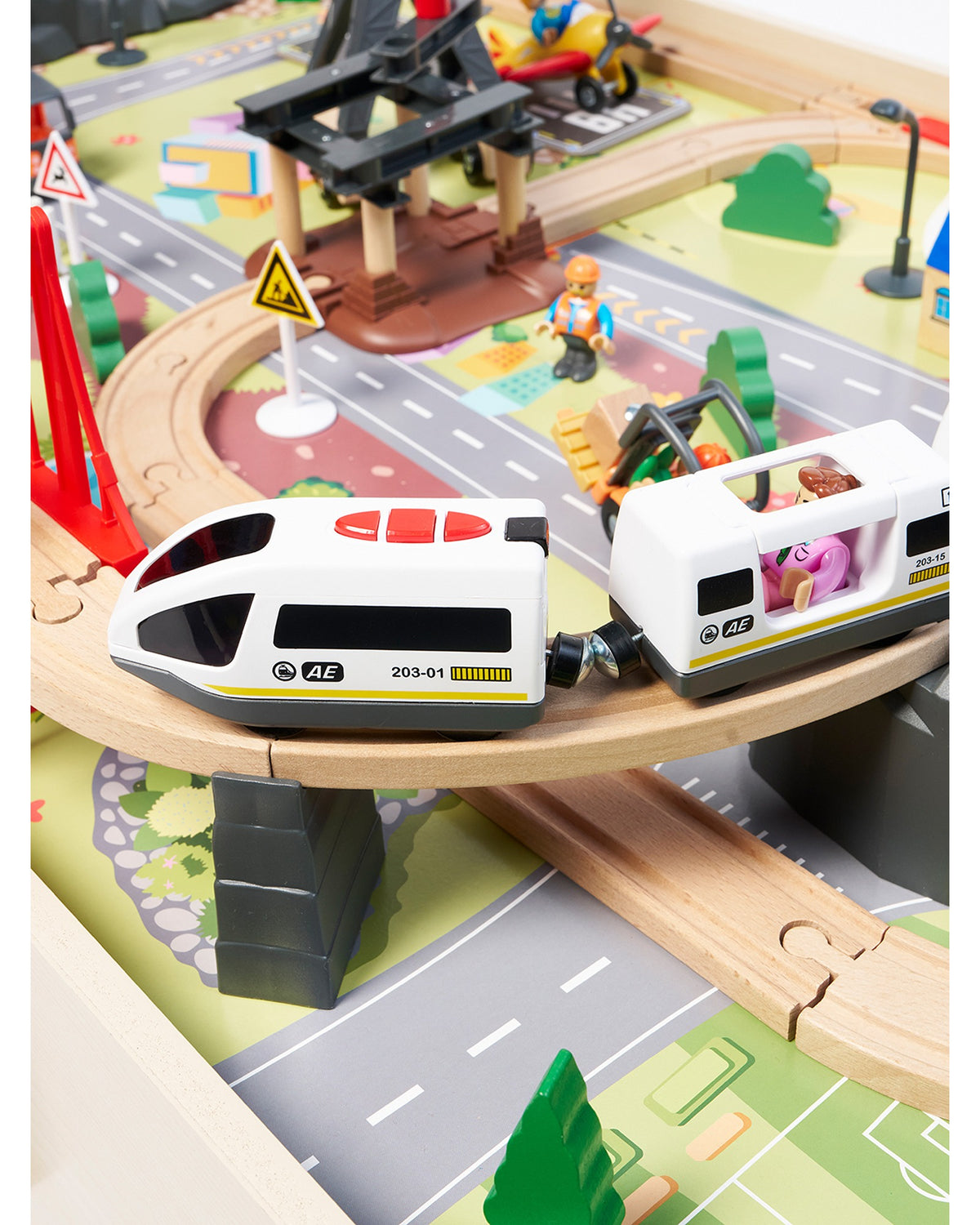 Metro City Train Table
