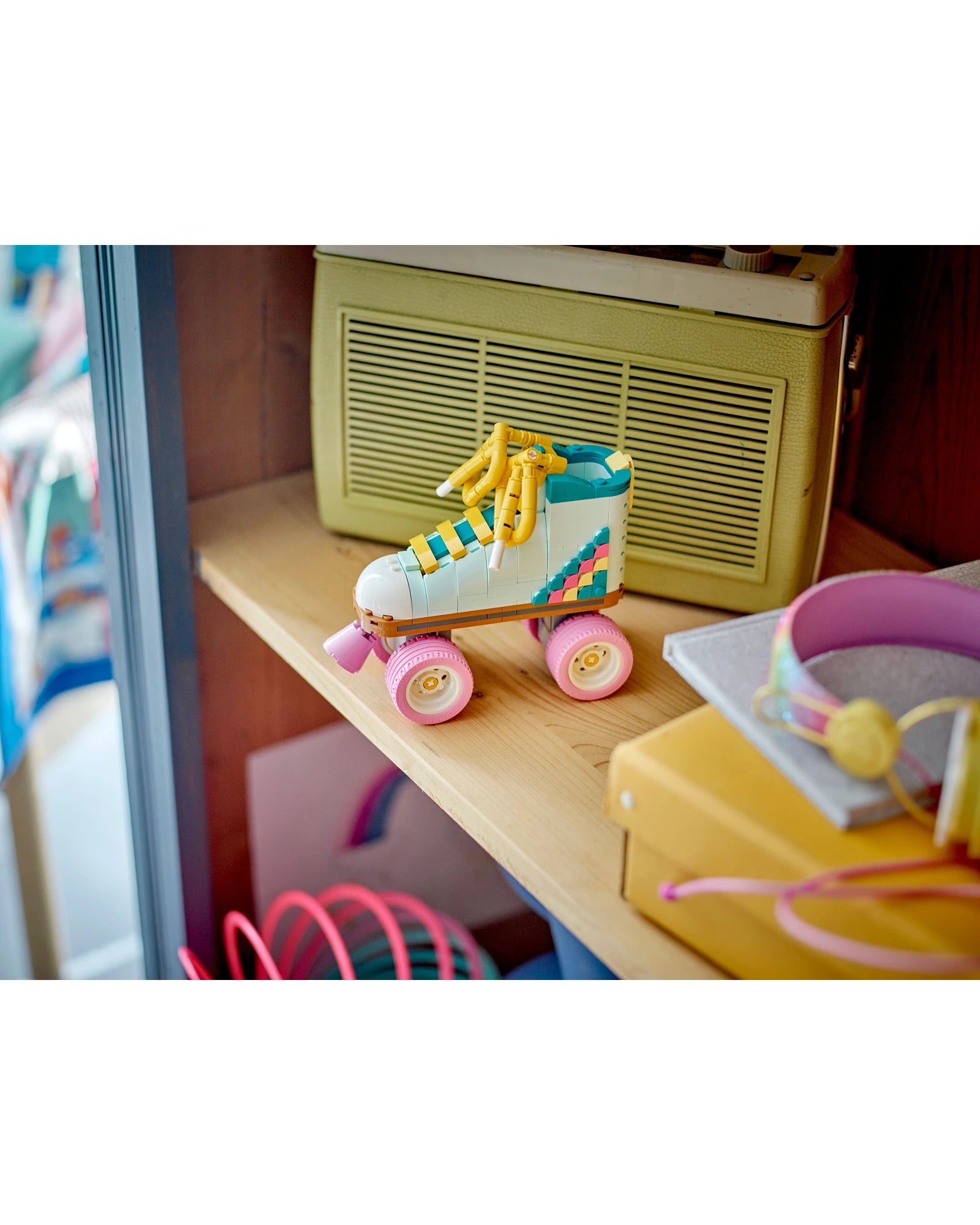 31148 Retro Roller Skate