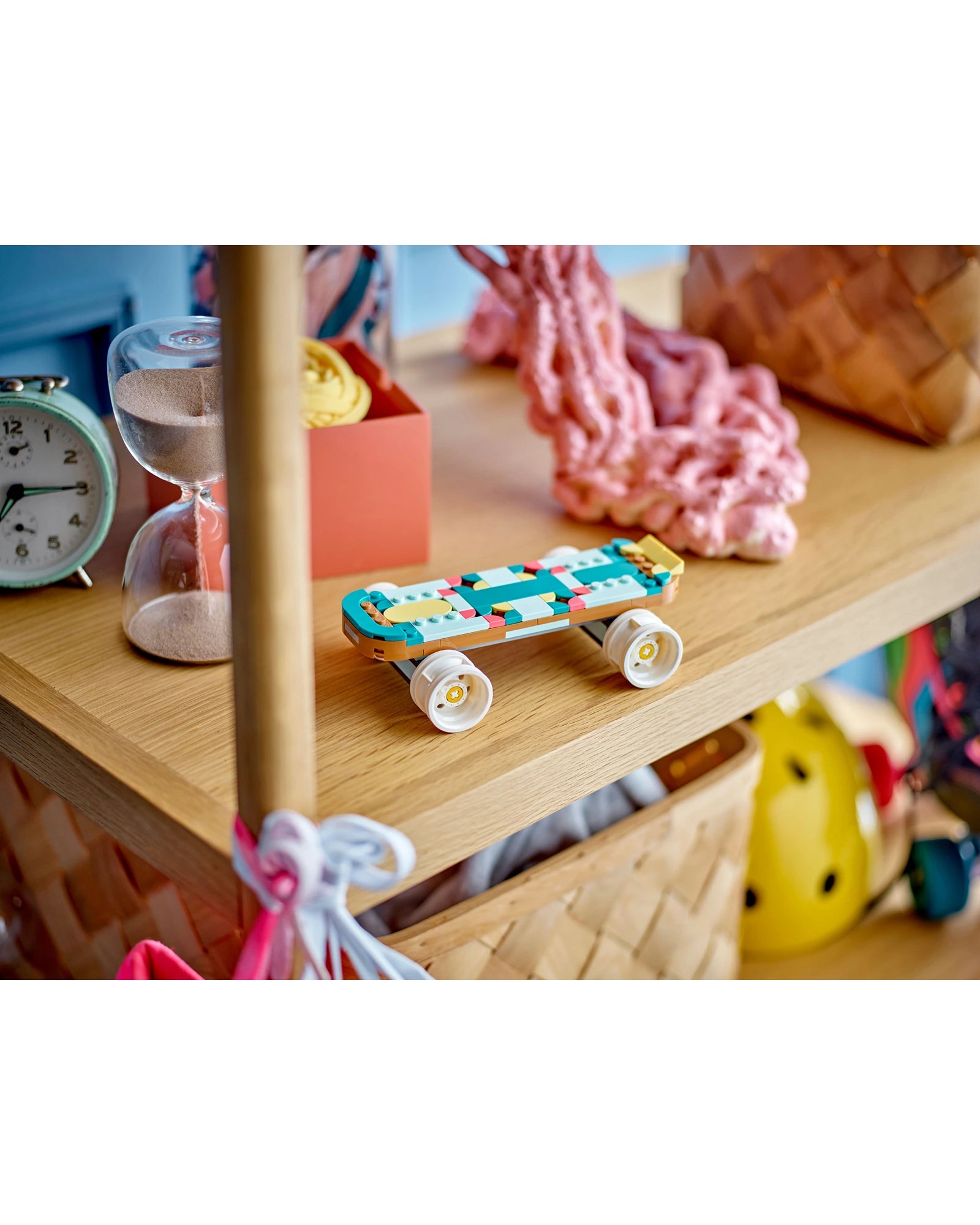 31148 Retro Roller Skate