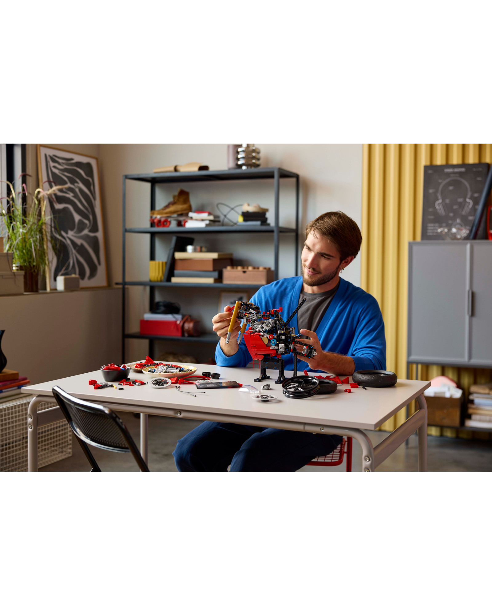 42202 Ducati Panigale V4 S Motorcycle