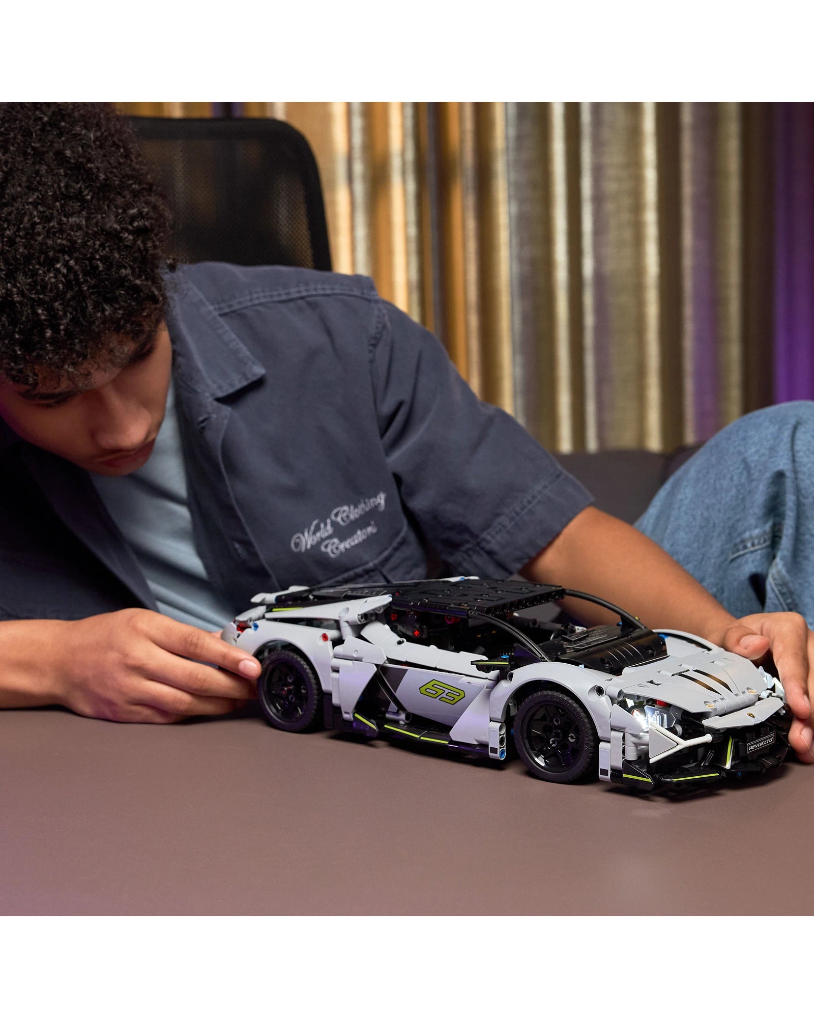 42214 Lamborghini Revuelto Super Sports Car