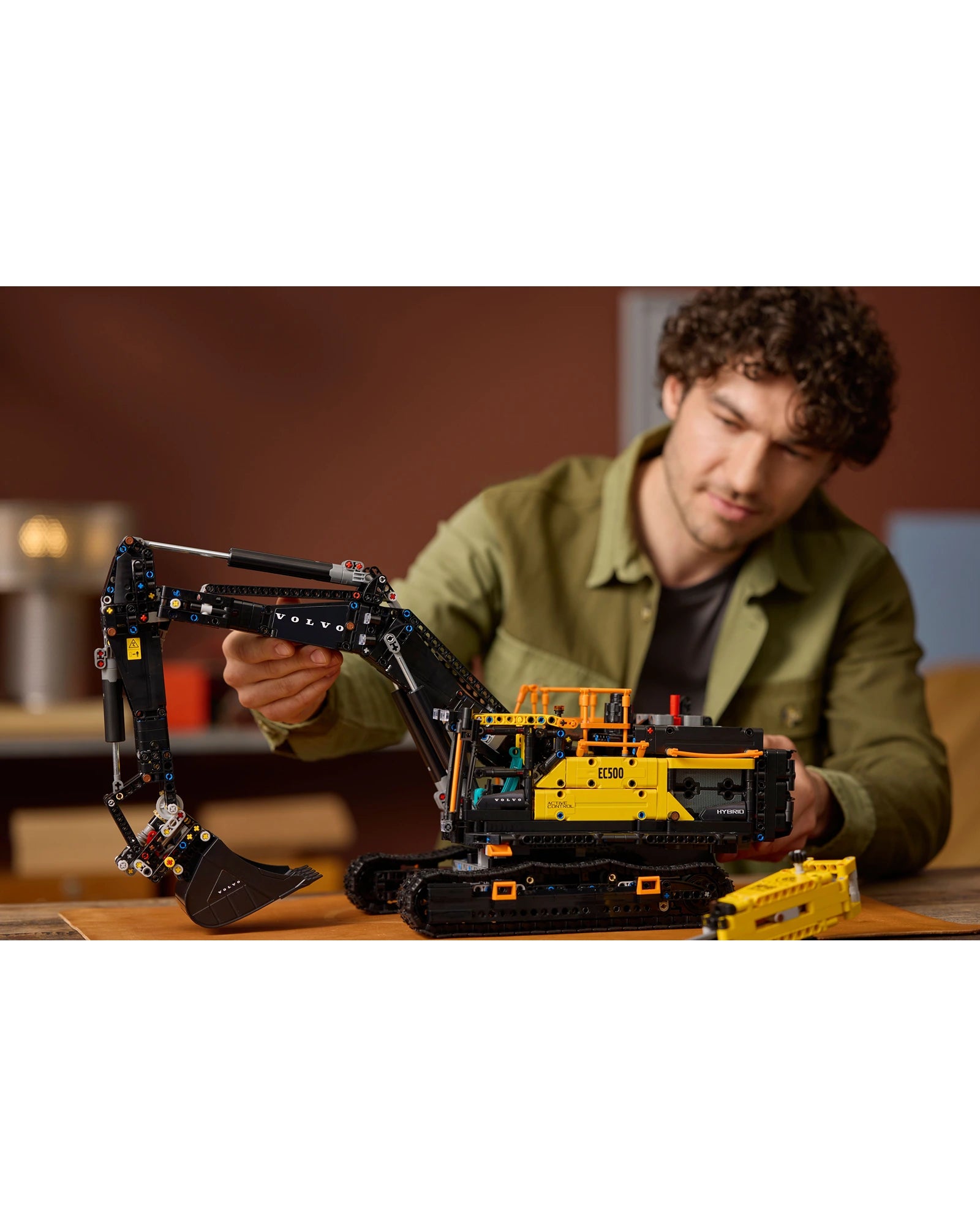 42215 Volvo EC500 Hybrid Excavator