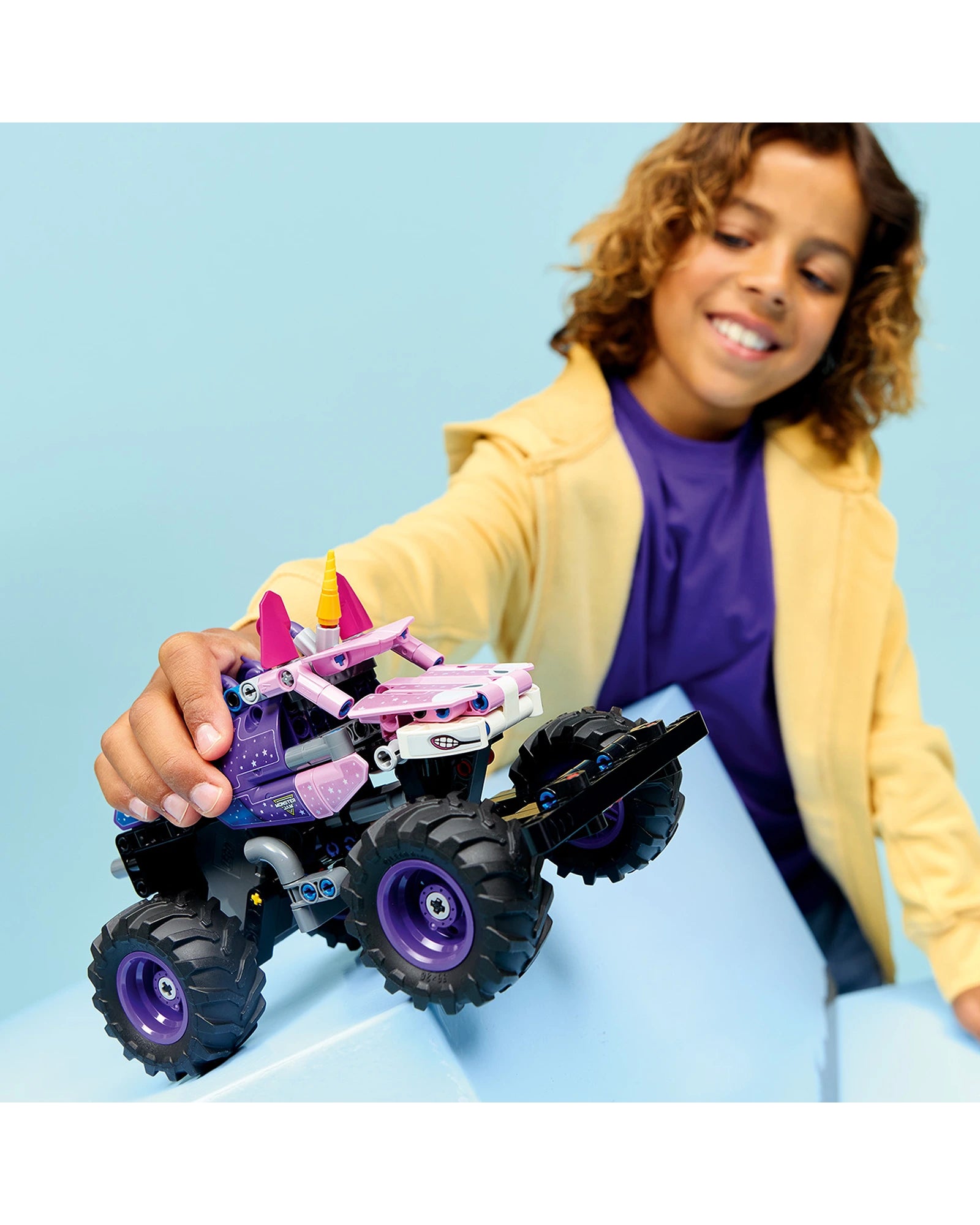 42220 Monster Jam Sparkle Smash Pull-Back
