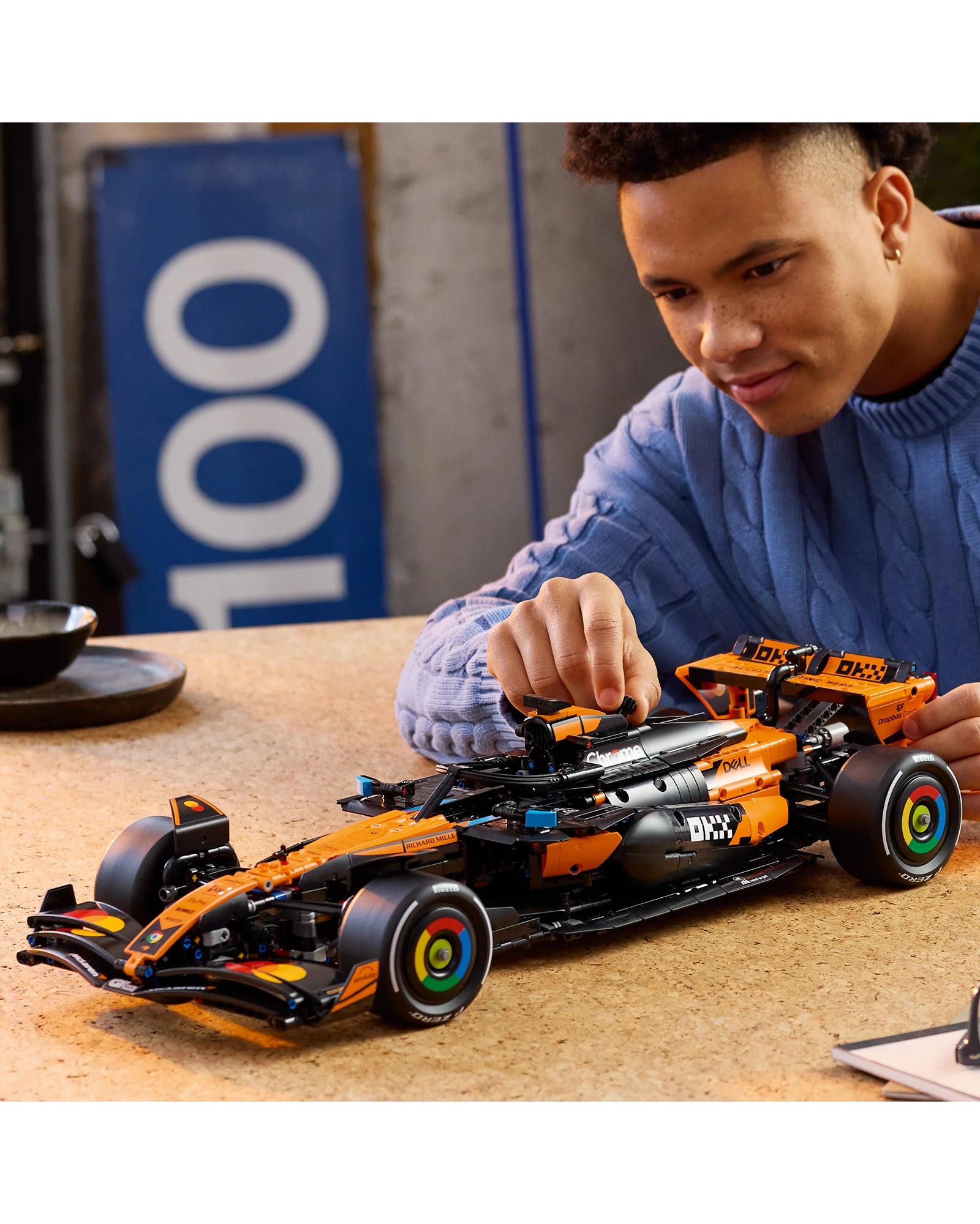 42228 McLaren MCL39 F1® Car