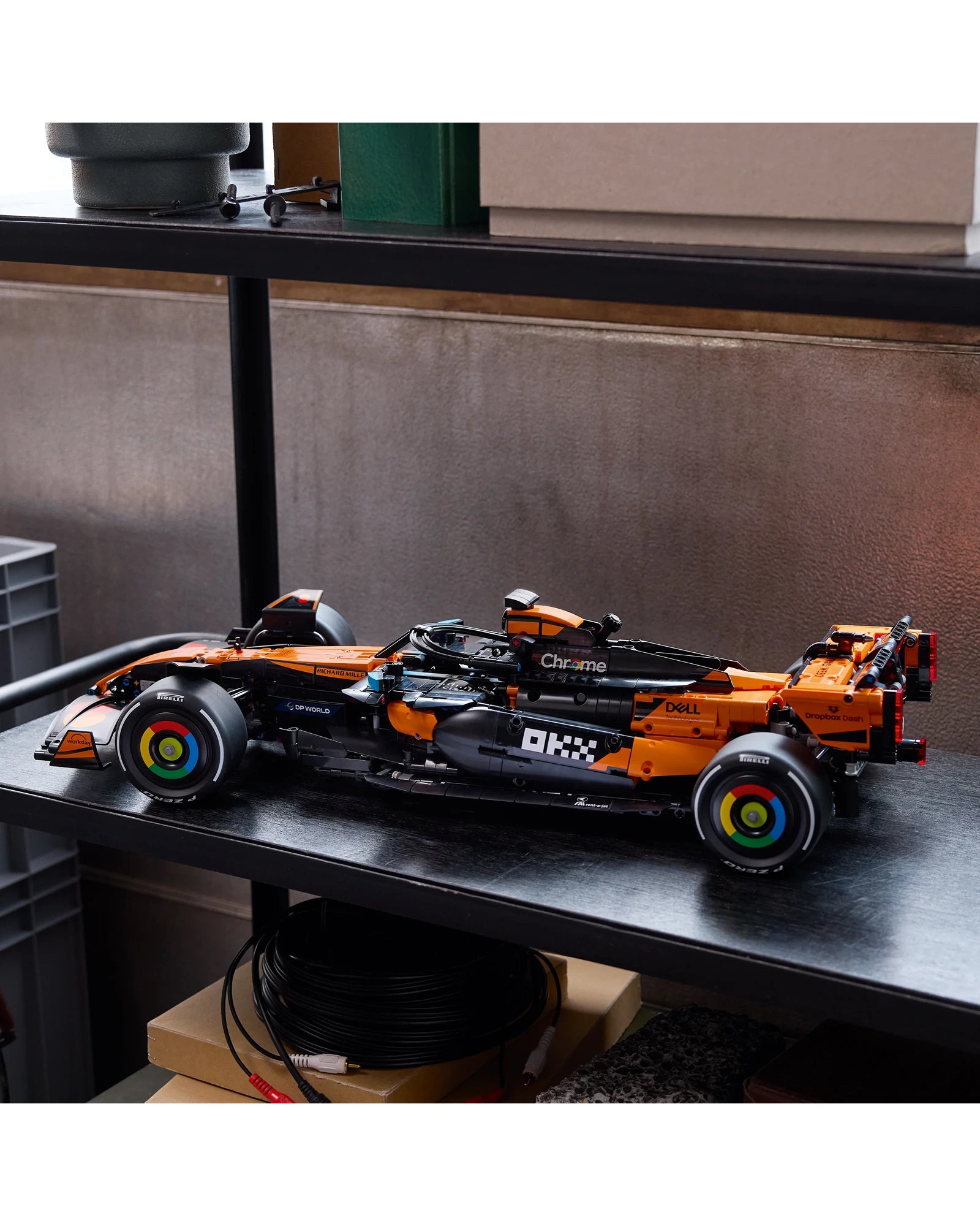 42228 McLaren MCL39 F1® Car