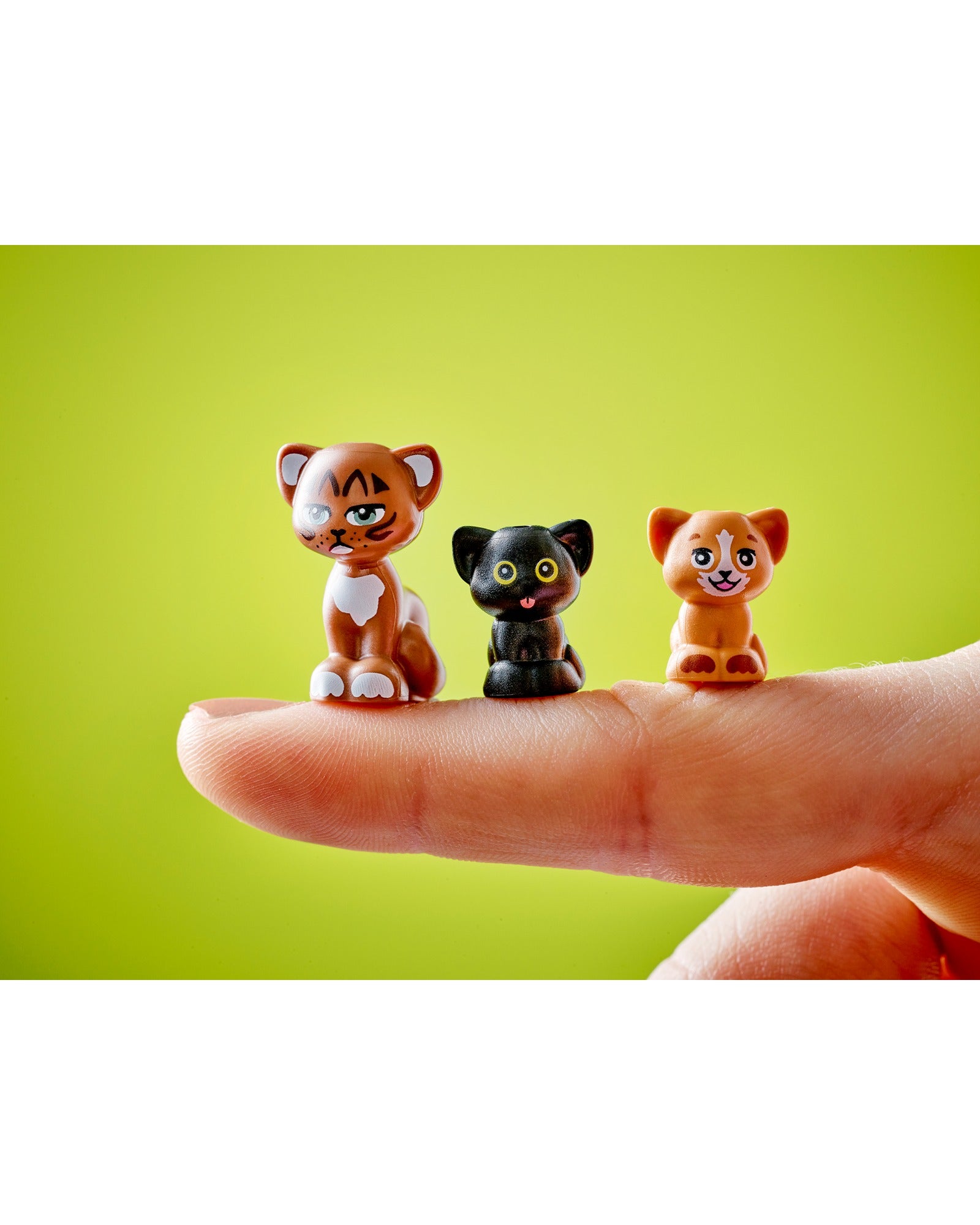 42666 Cat Birthday Party & Tree House