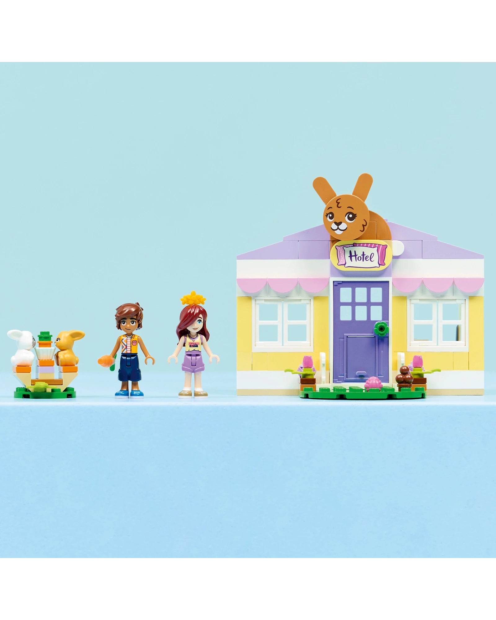 42679 Heartlake City Bunny Hotel
