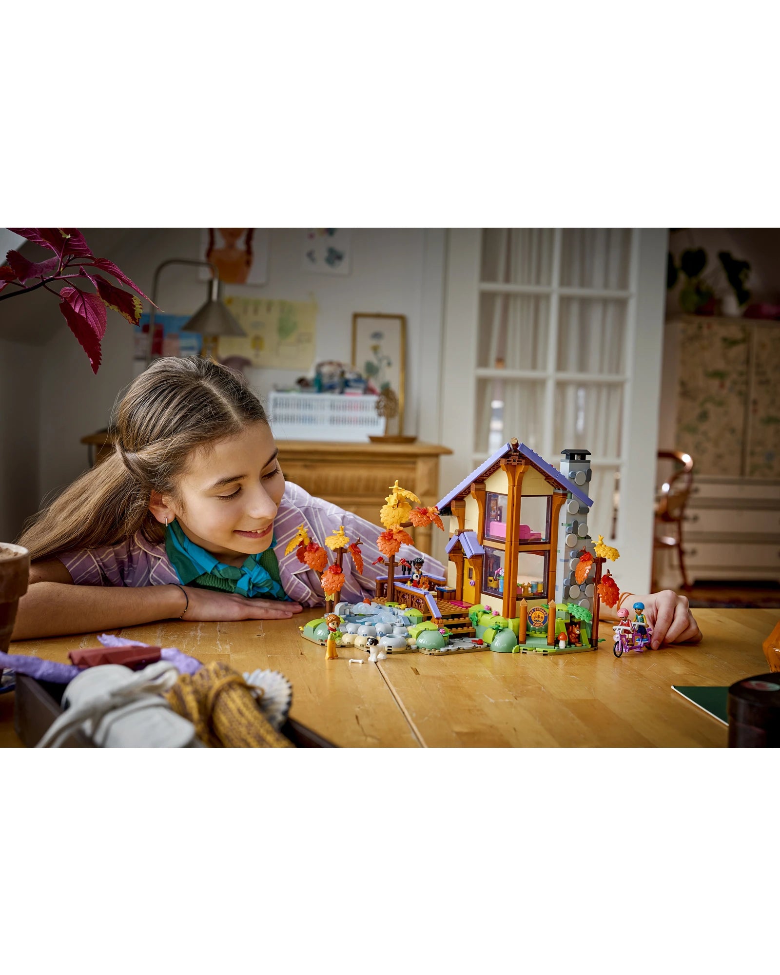 42705 Cozy Fall Forest Cabin