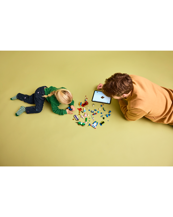 43264 Toy Story Celebration Train & RC Car