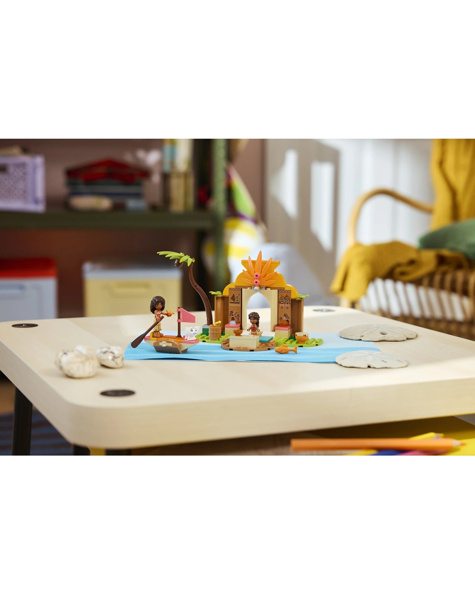 43282 Village House & Boat