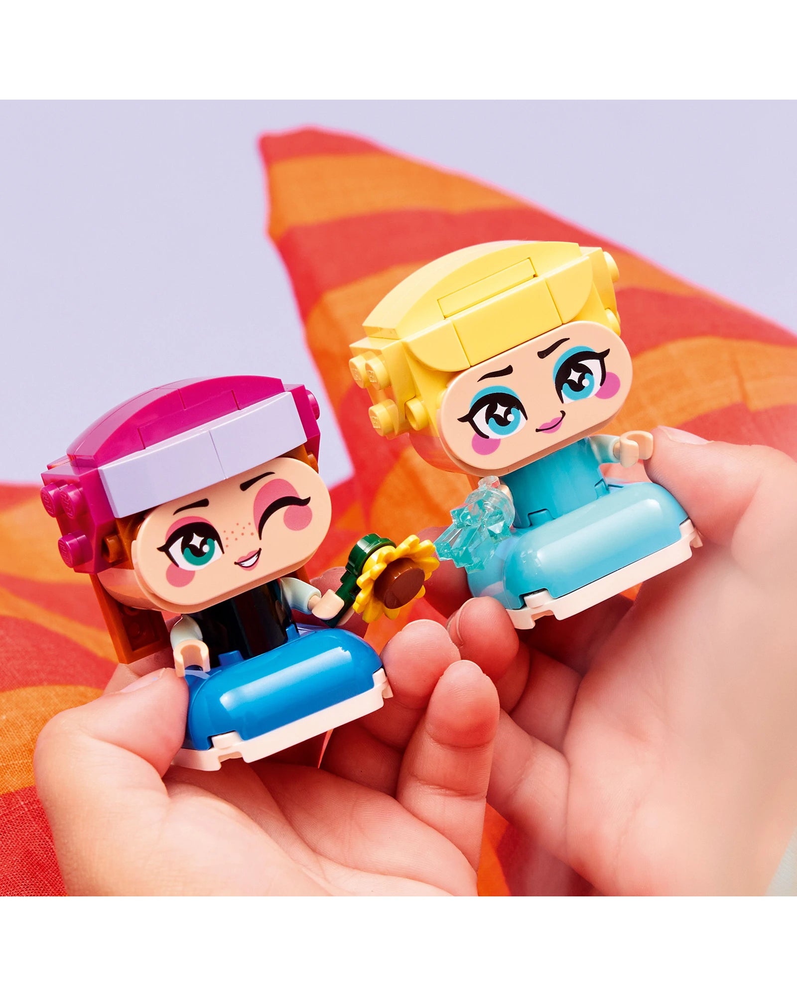 43284 Mini Anna & Elsa