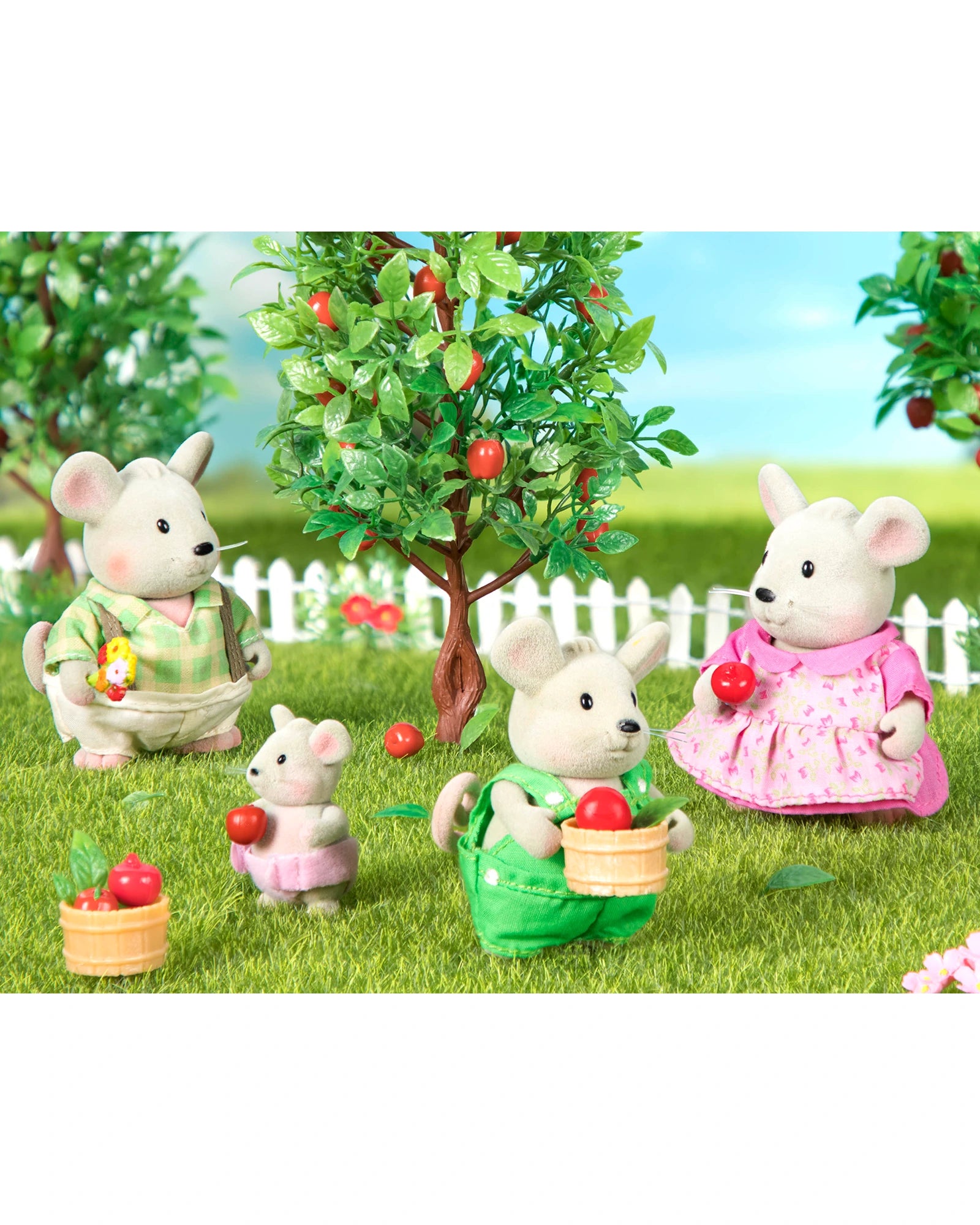 Handydandy Mice Family Small Animal Figurines