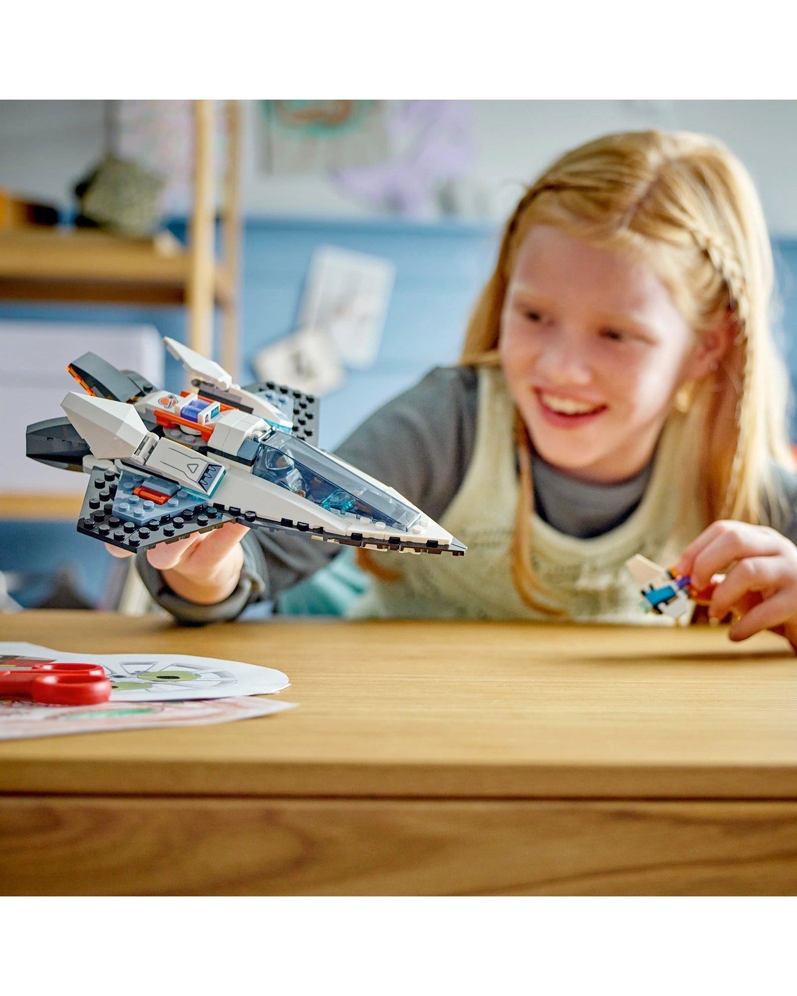 60430 Interstellar Spaceship