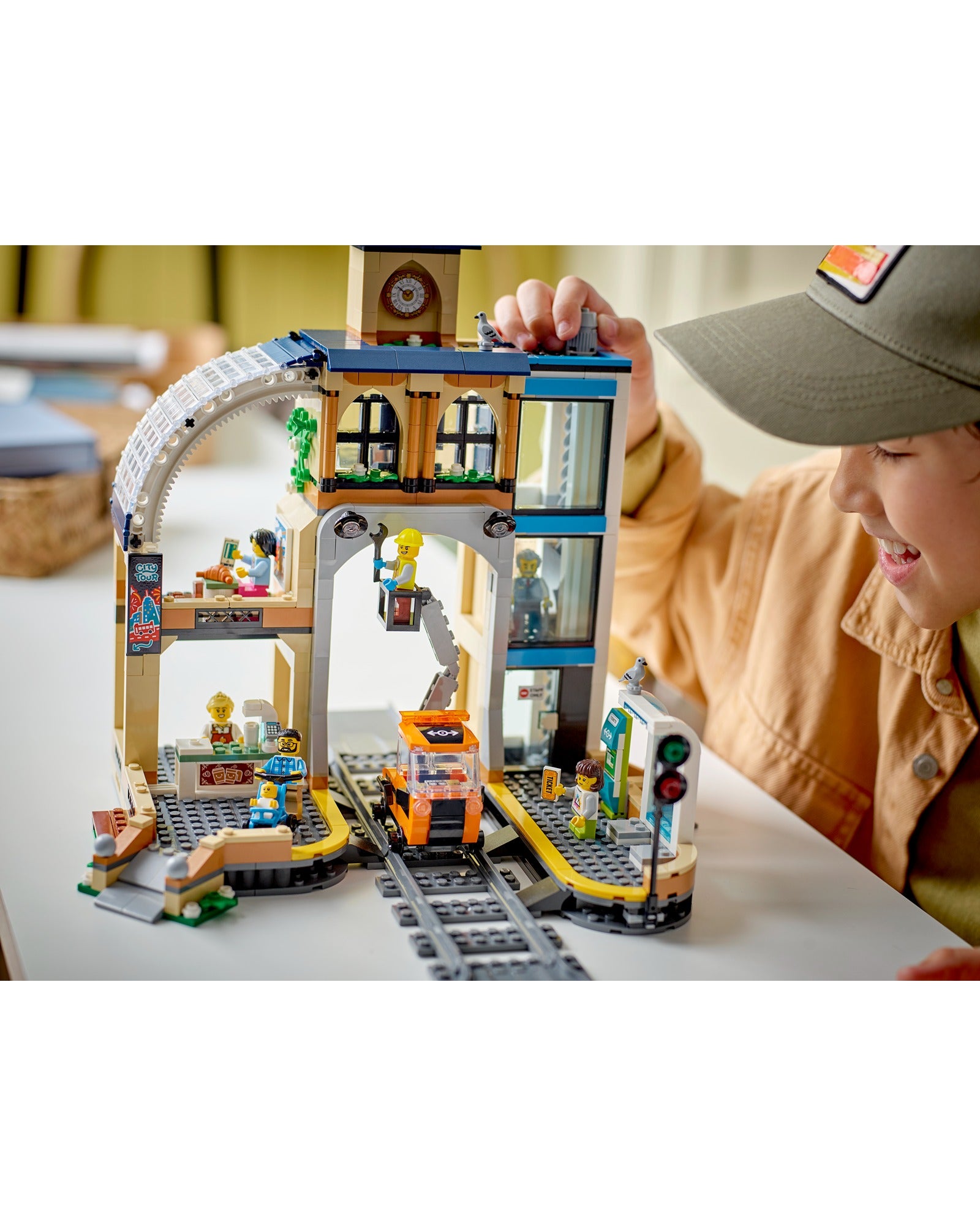 60469 Central Train Station