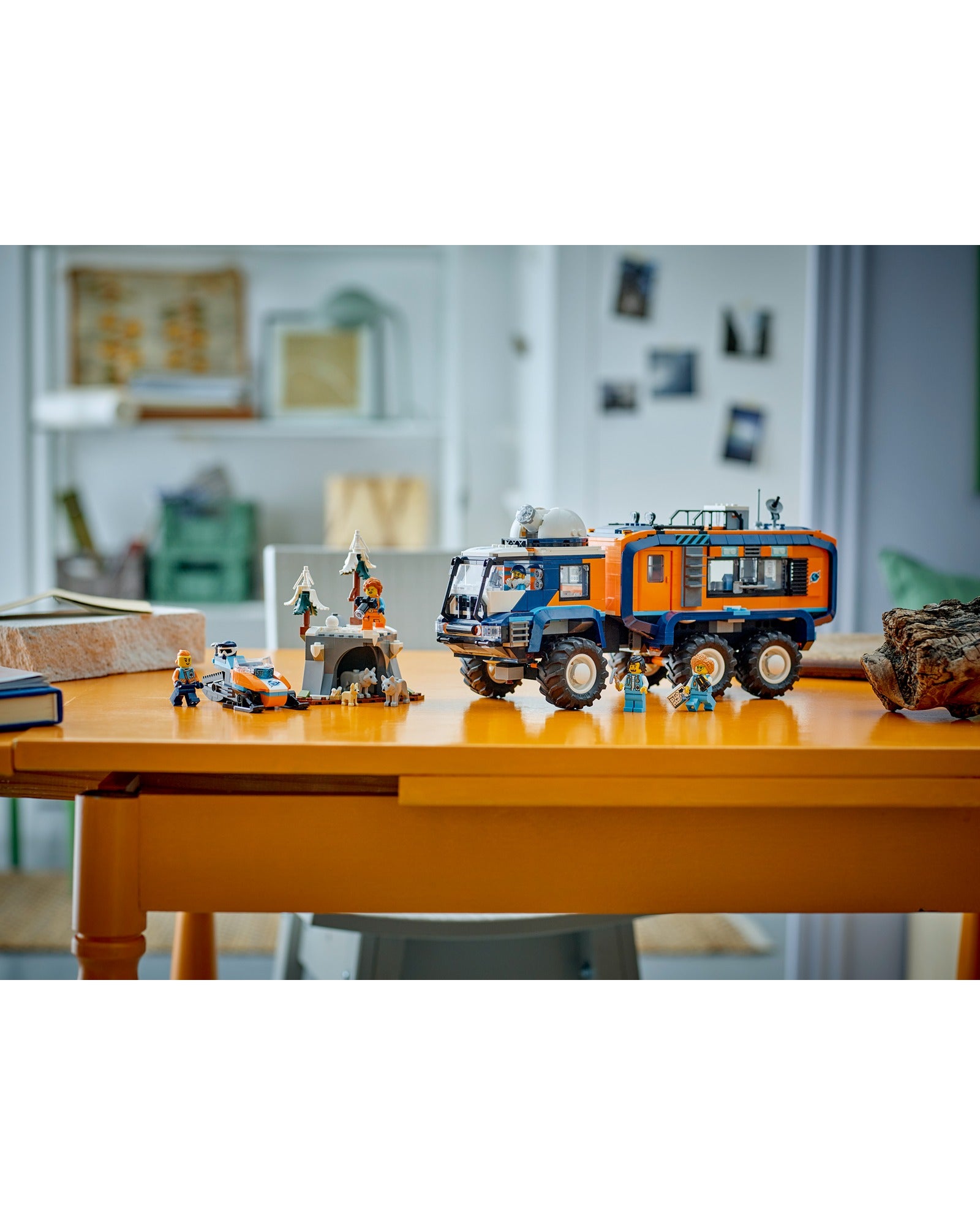 60471 Arctic Explorer Science Lab Truck