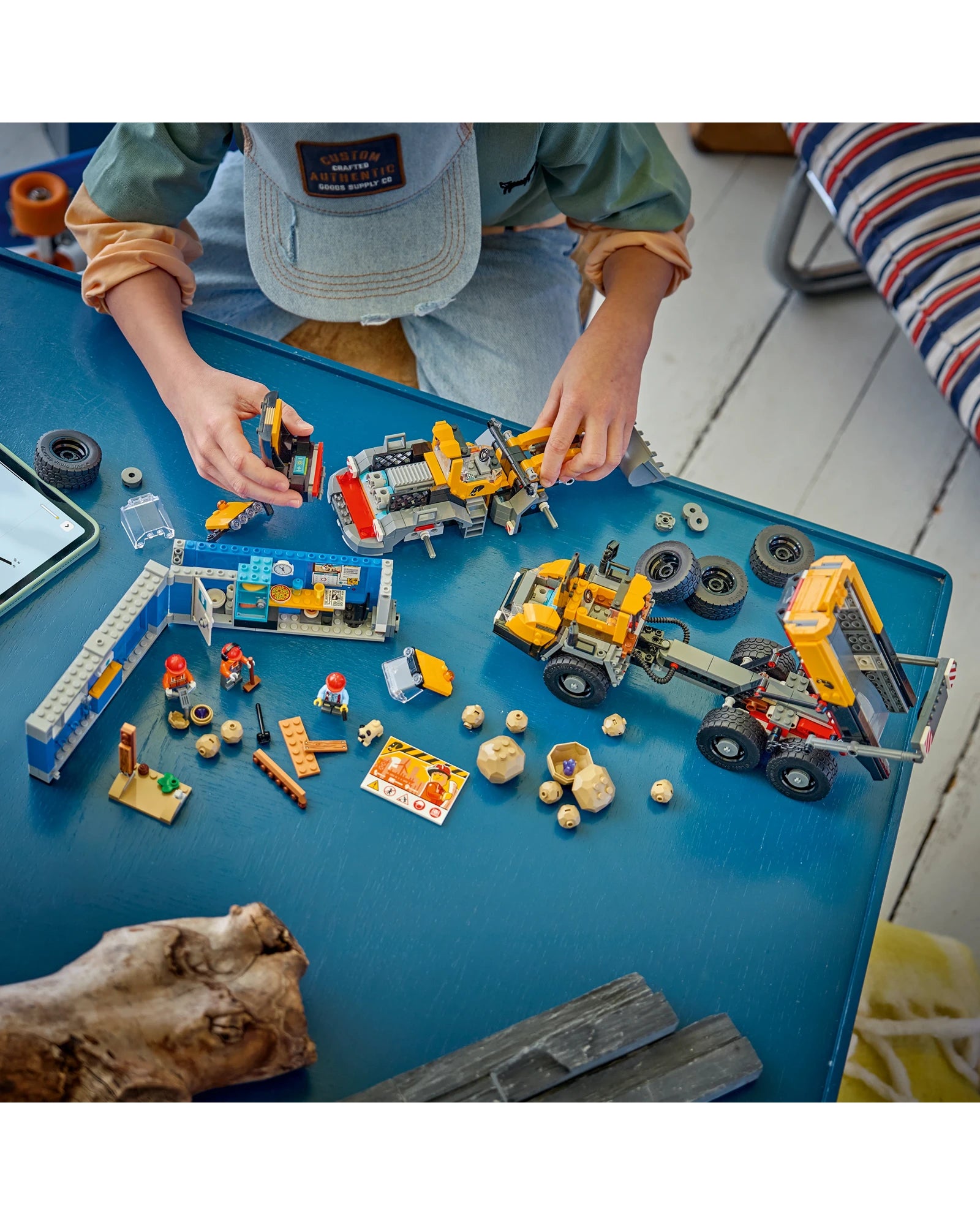 60494 Dump Truck & Front End Loader