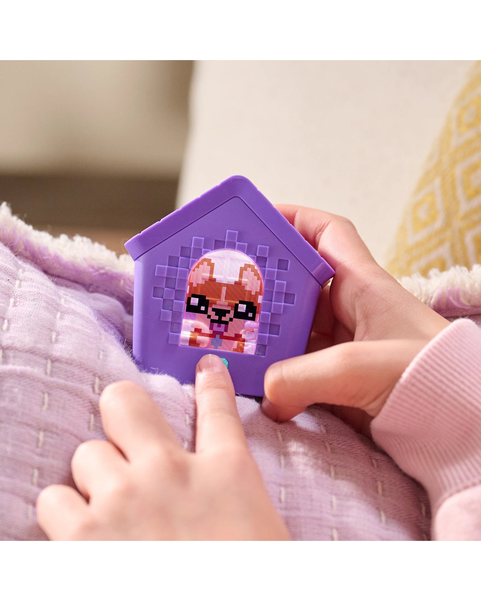 Bitzee Interactive Digital Pet - Doghouse