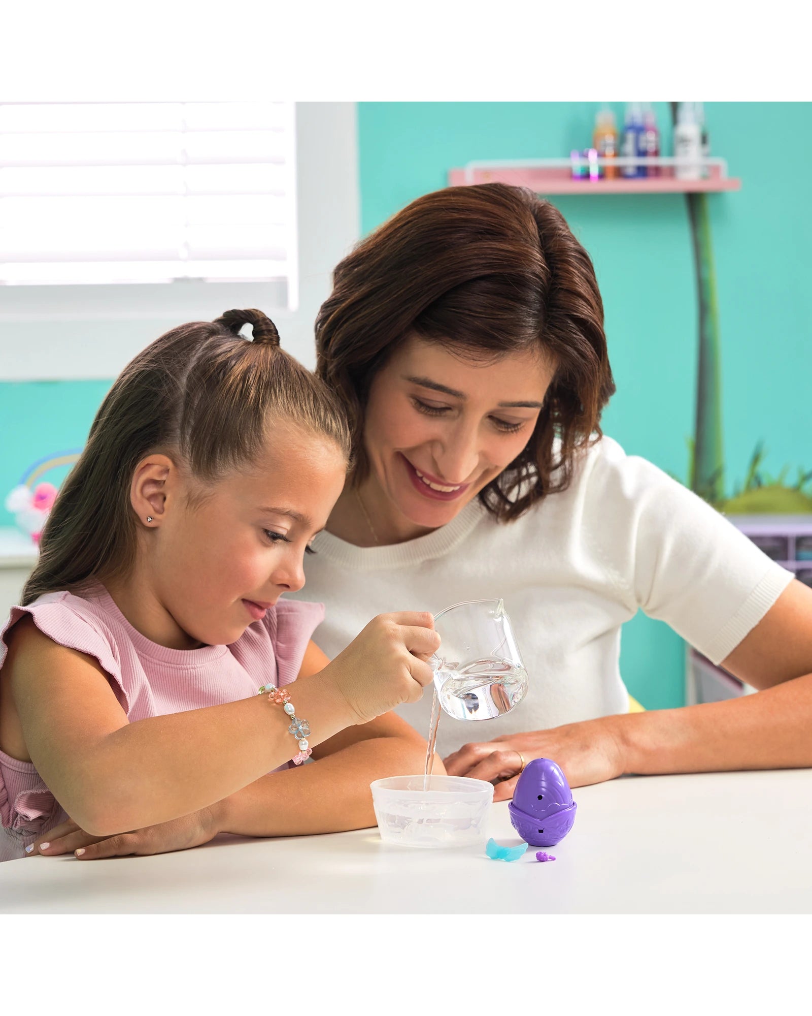 Hatchimals Alive Neon Rainbow - Assorted