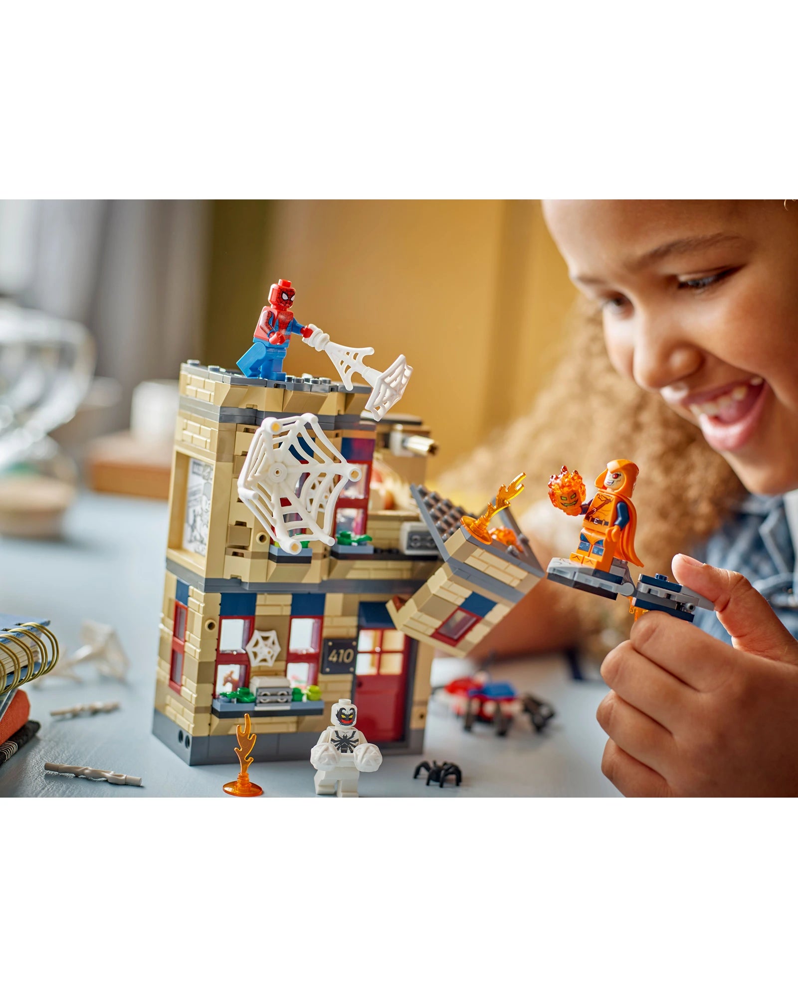 76317 Peter Parker’s Apartment