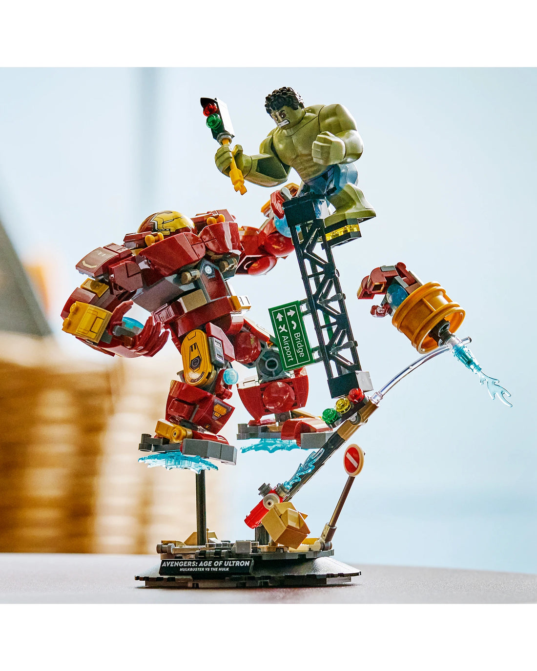 76343 Epic Battle Hulkbuster vs The Hulk