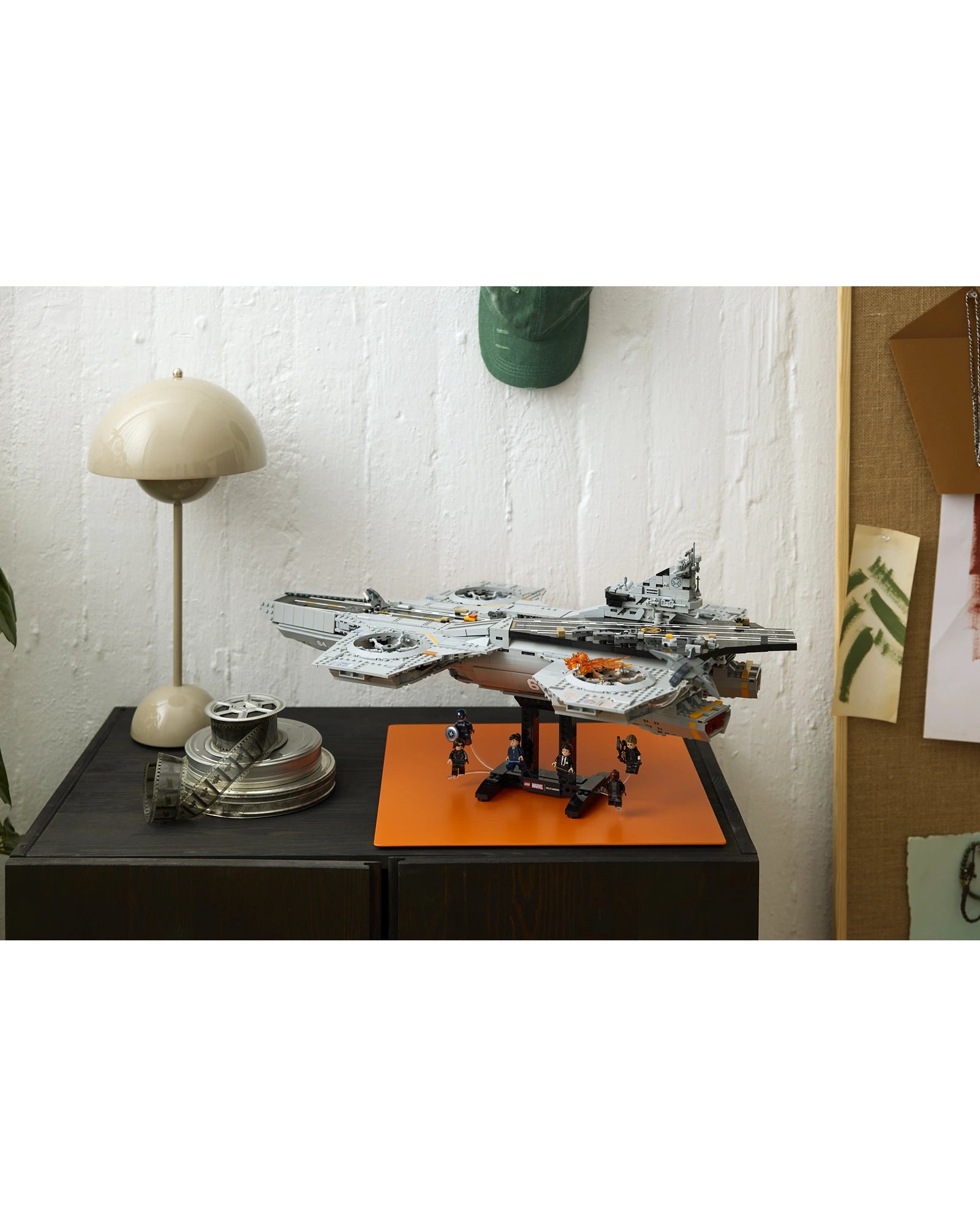 76354 S.H.I.E.L.D. Helicarrier