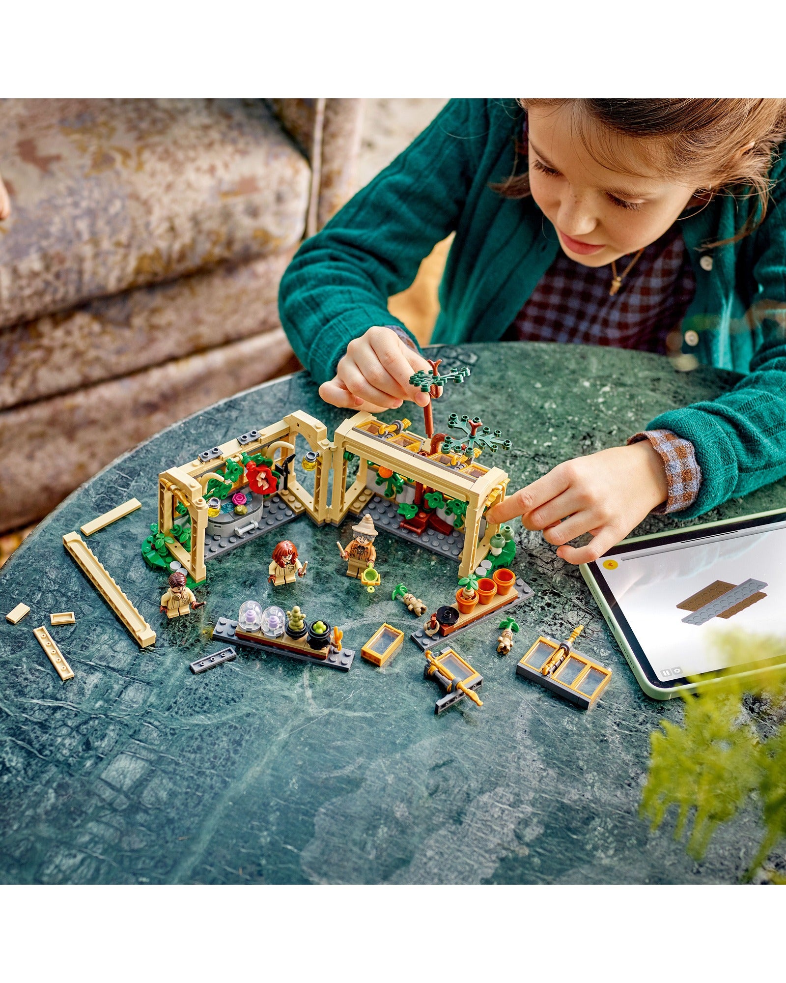 76445 Hogwarts™ Castle: Herbology Class