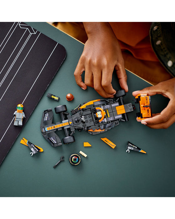 76919 2023 McLaren Formula 1 Race Car
