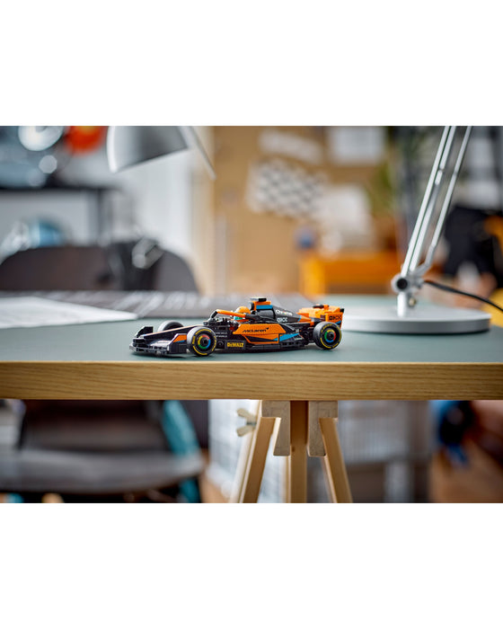 76919 2023 McLaren Formula 1 Race Car