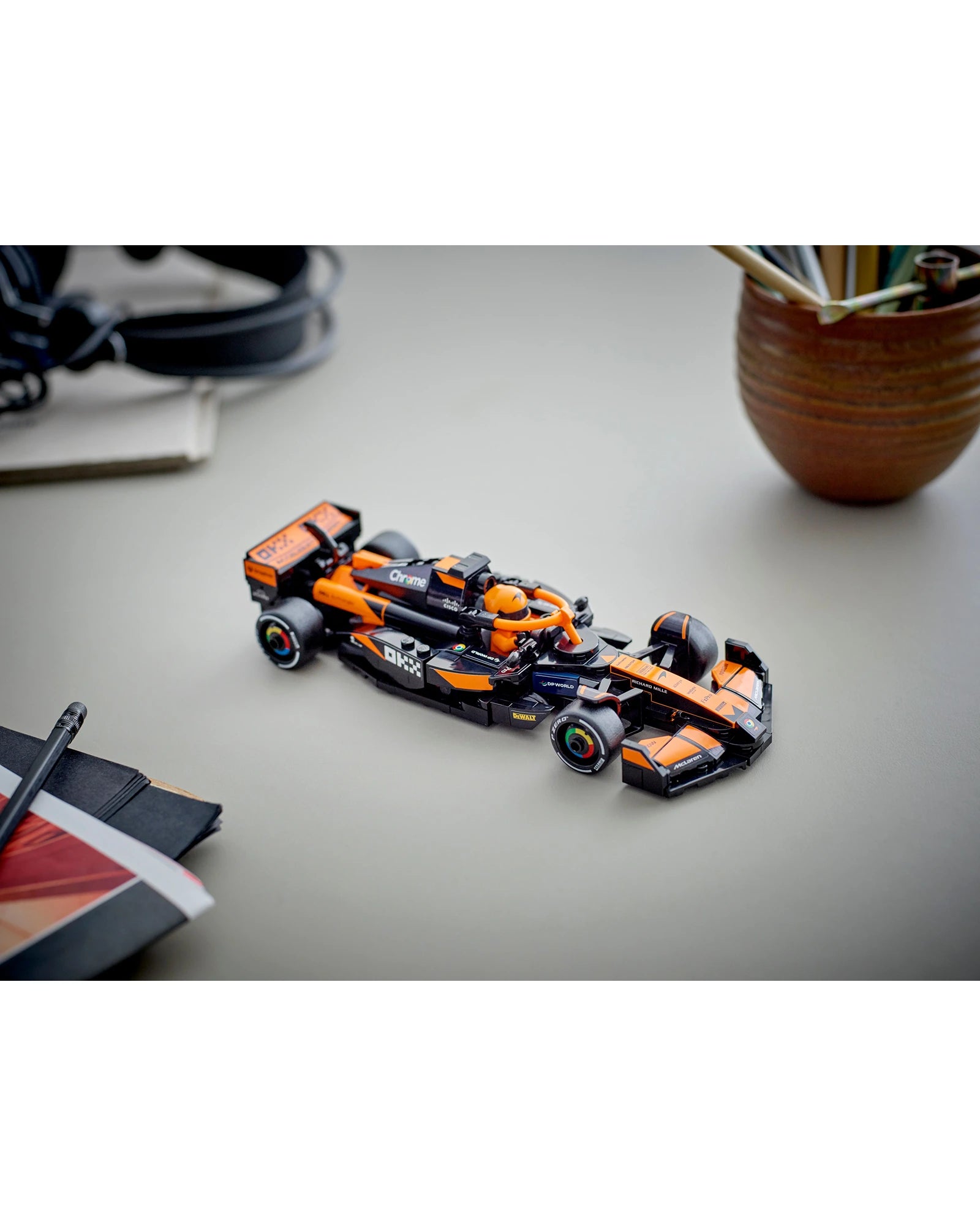 77251 McLaren F1 MCL38 Race Car