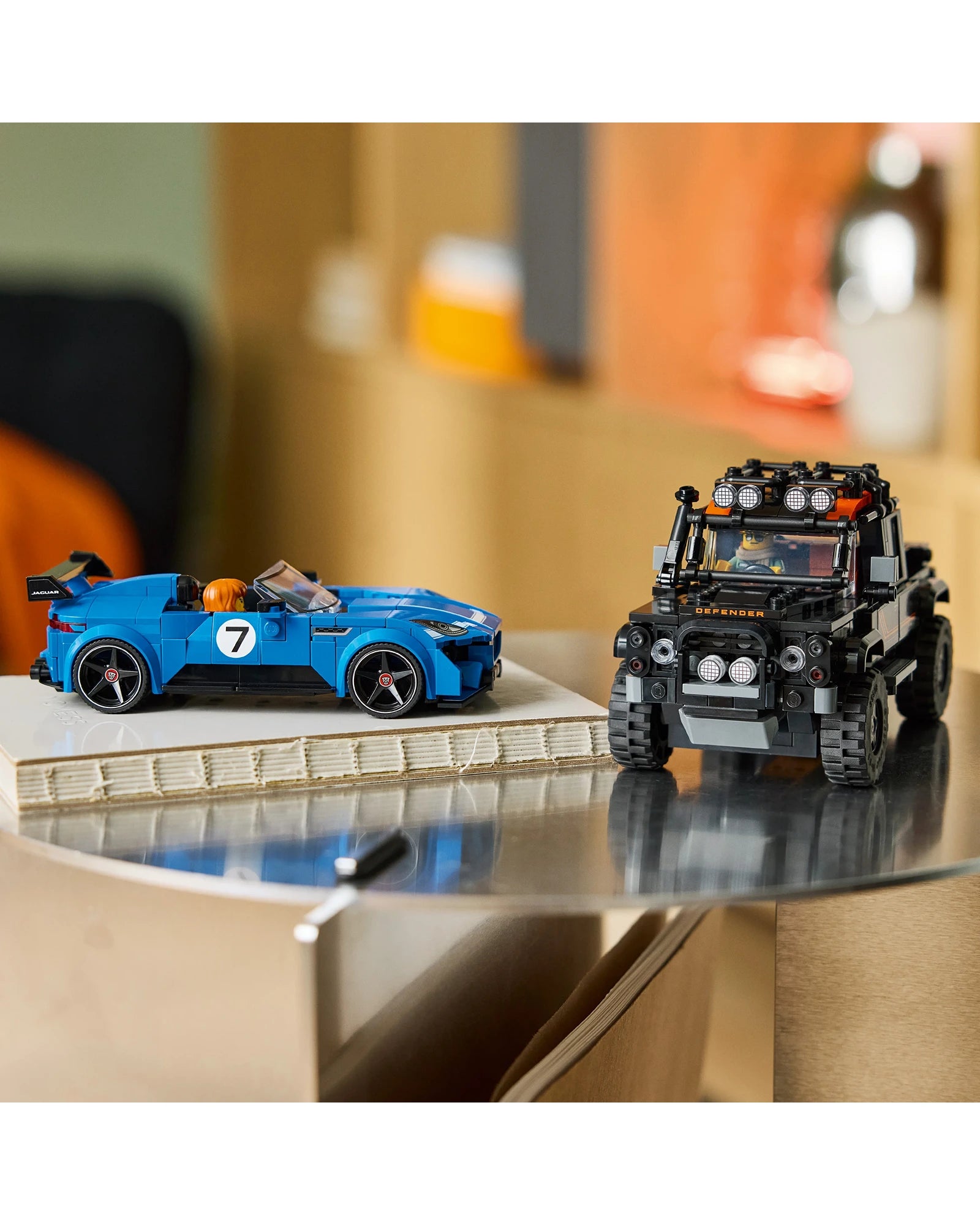 77264 Jaguar Project 7 & Land Rover Defender