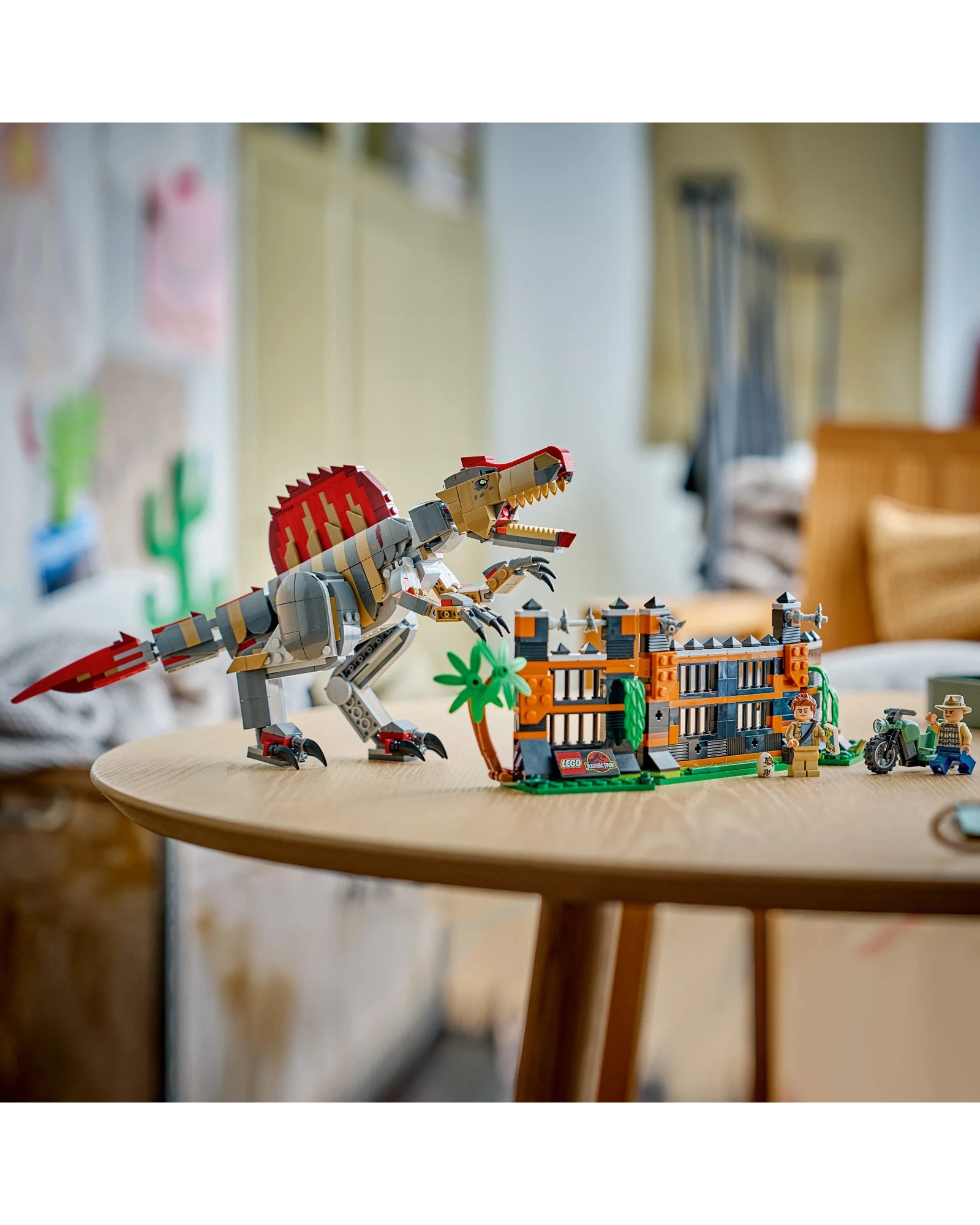 77982 Spinosaurus Dinosaur Escape