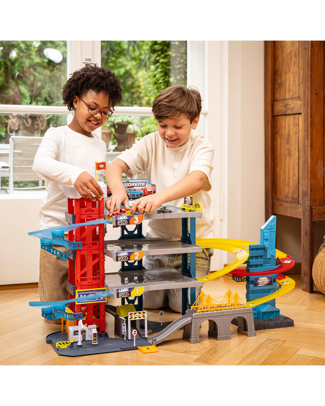 Double Track Garage + 4 Vehicles