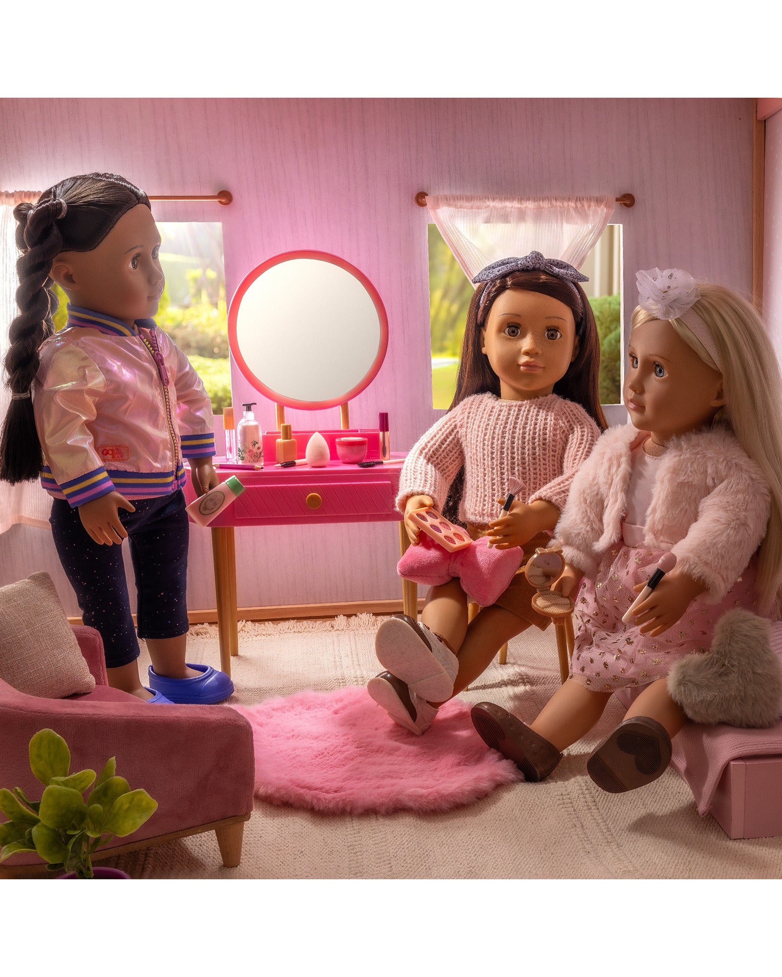 Vanity with Chair & Accessories