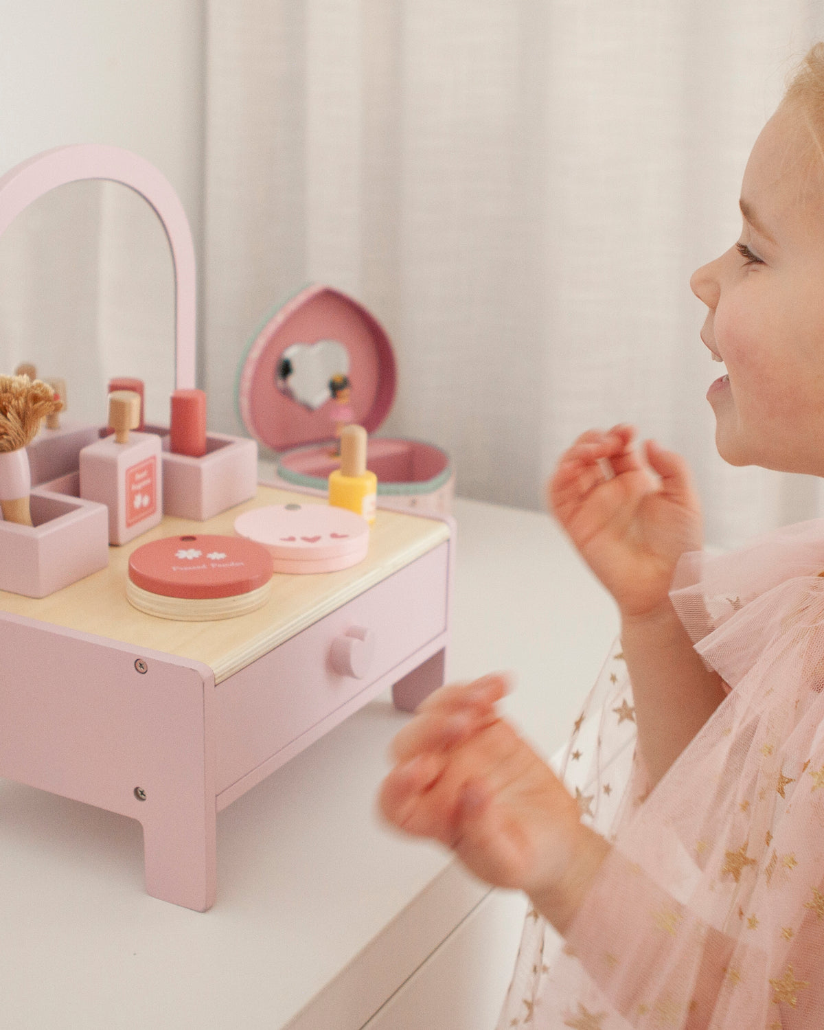 Jolie Vanity