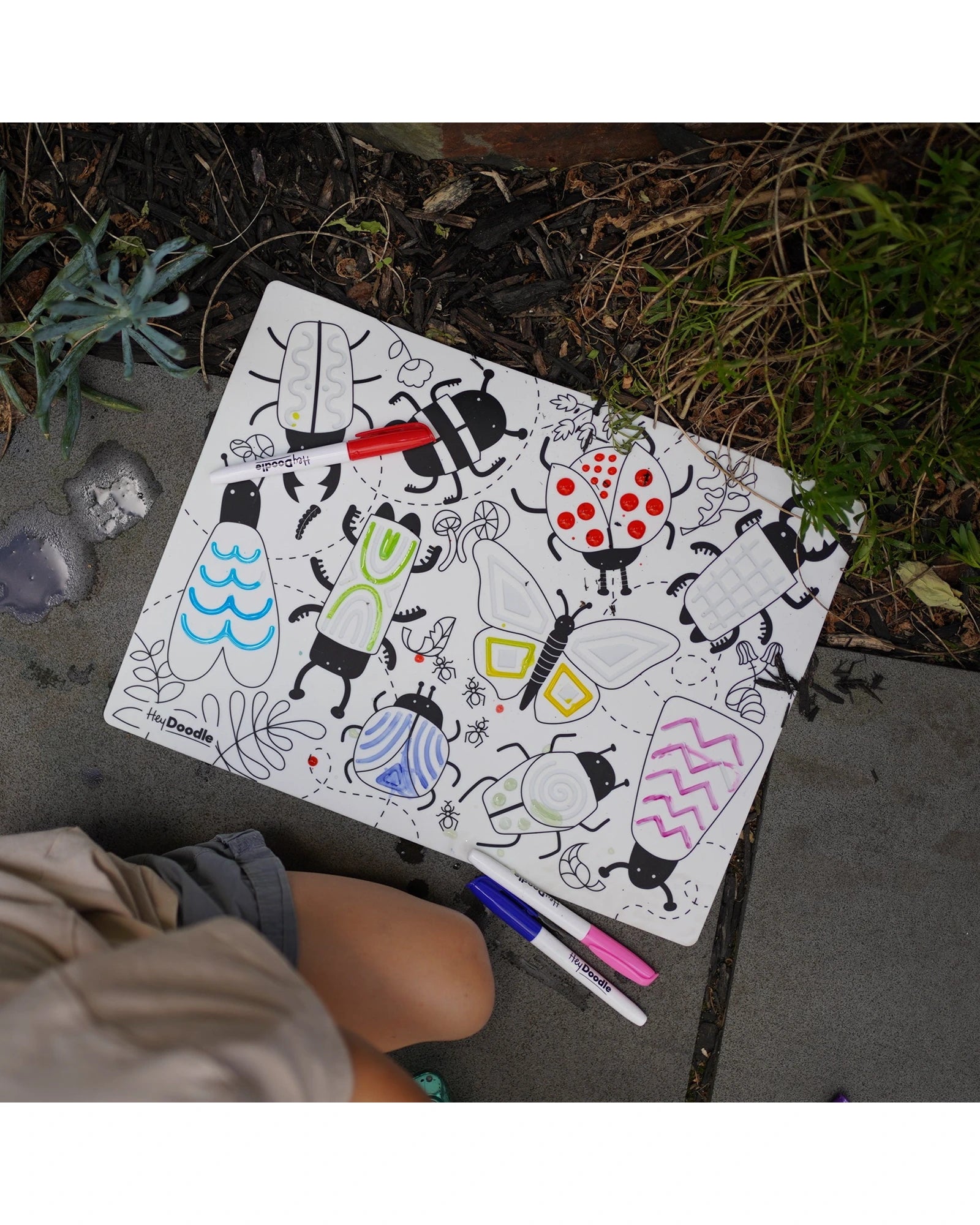 HeyDoodle Busy Bugs Sensory Colouring & Doodle Mat