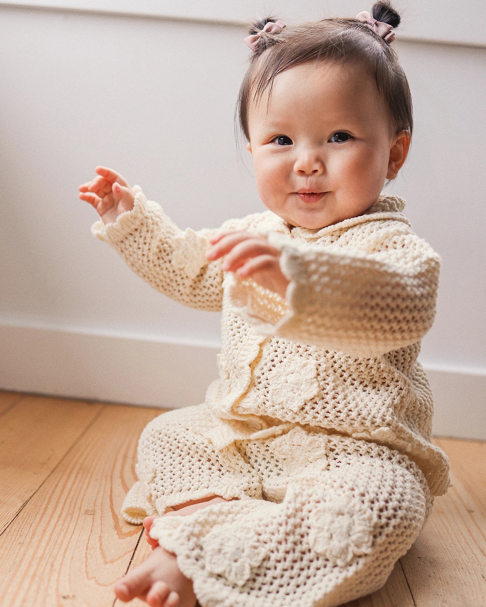 Kynd Baby Knit Crochet Daisy Cardigan Vanilla - Size 0