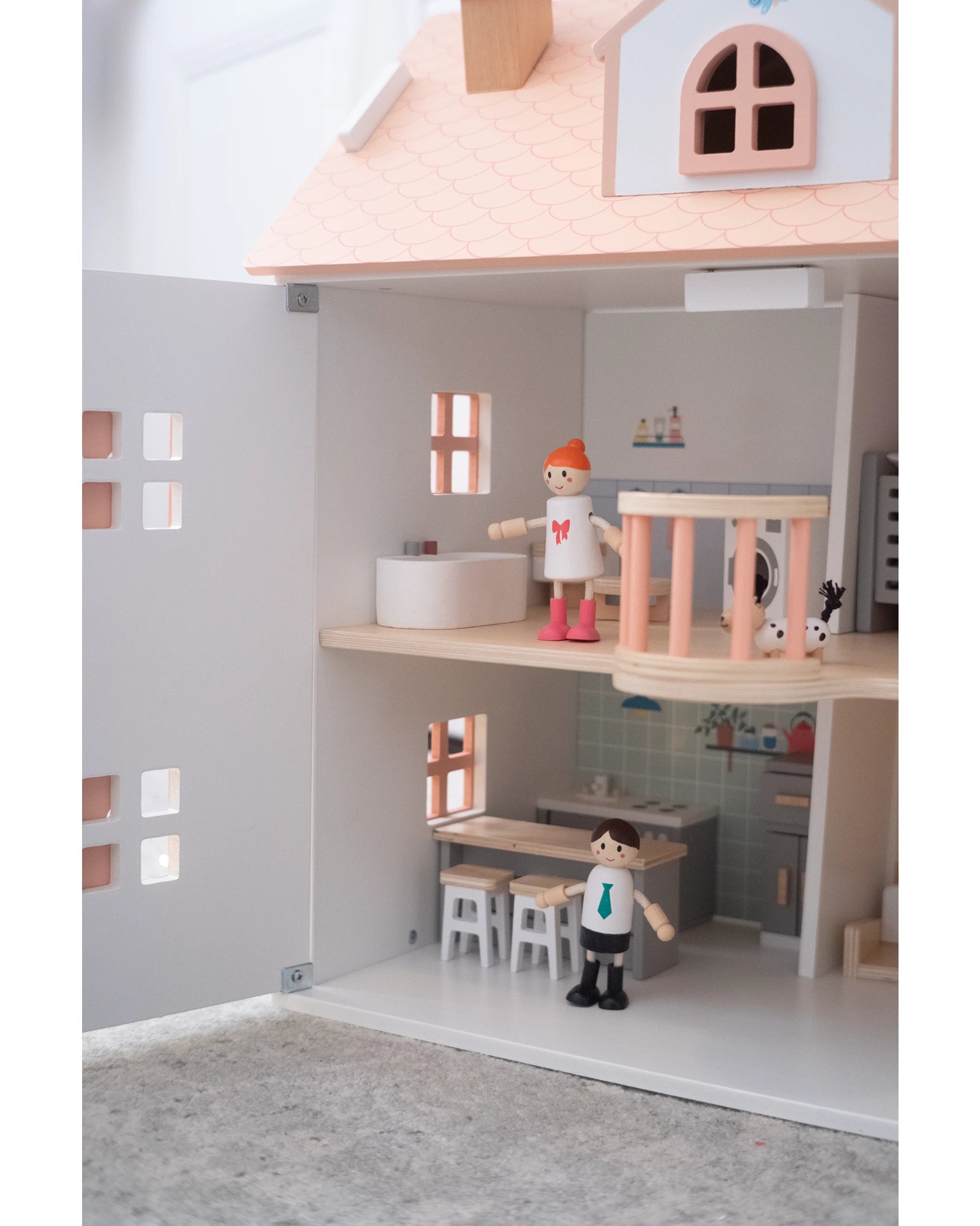 Doll House Happy Family 5 Piece
