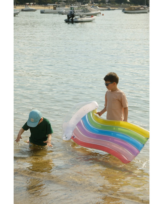 Freeplay Splash Rainbow Lie-On Float