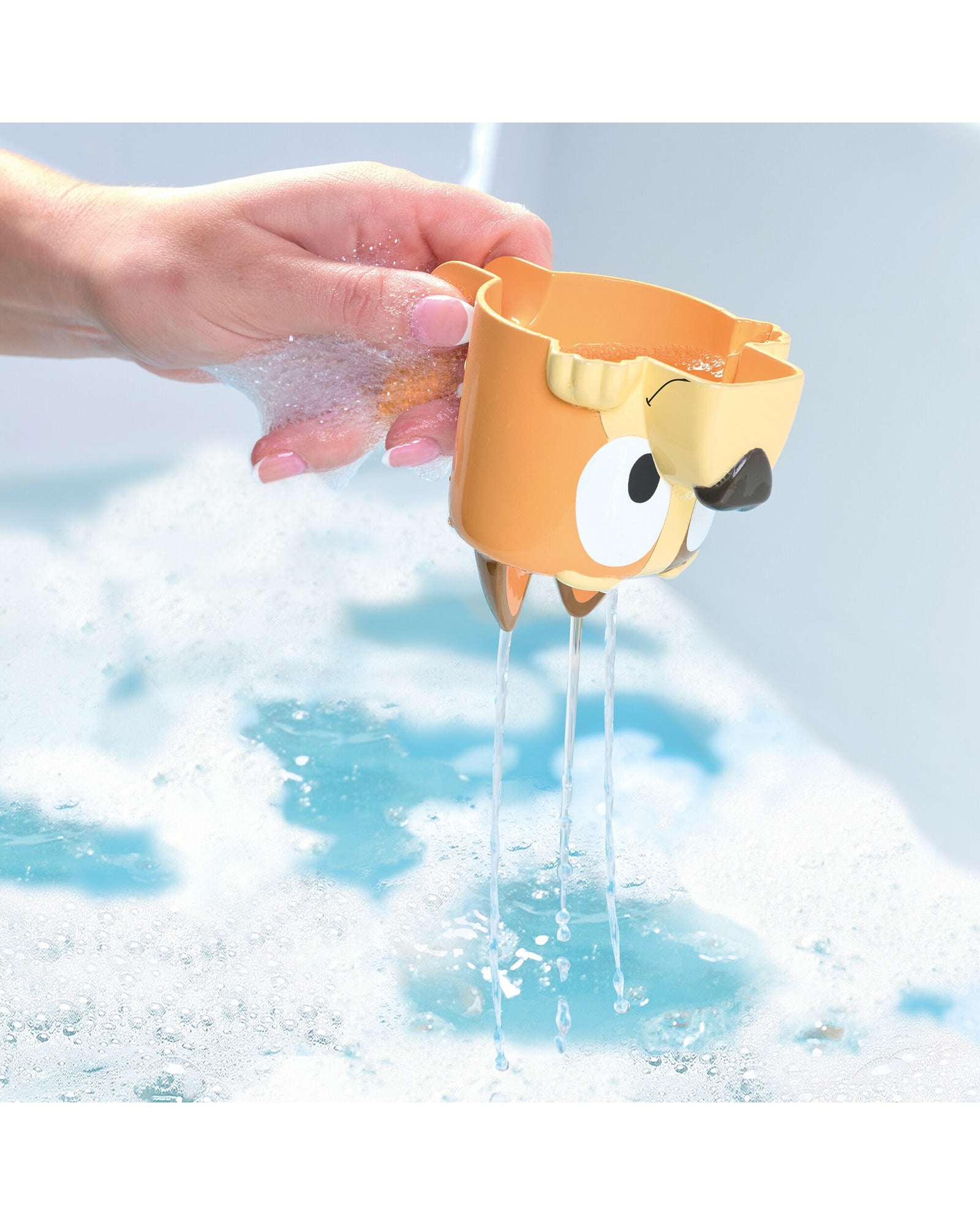 TOMY Blueys Family Pouring Cups